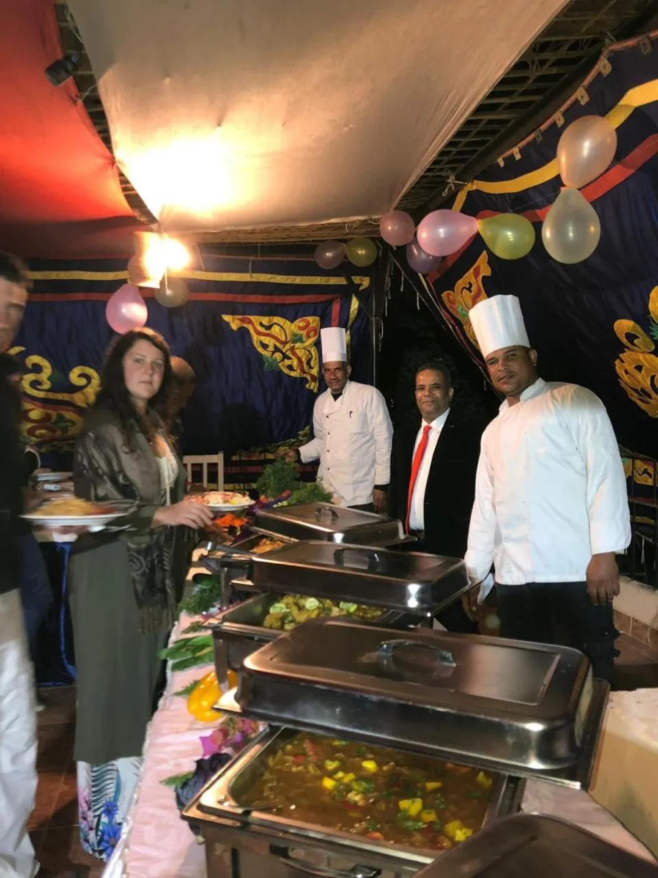 Restaurant/places to eat in El Mesala Hotel