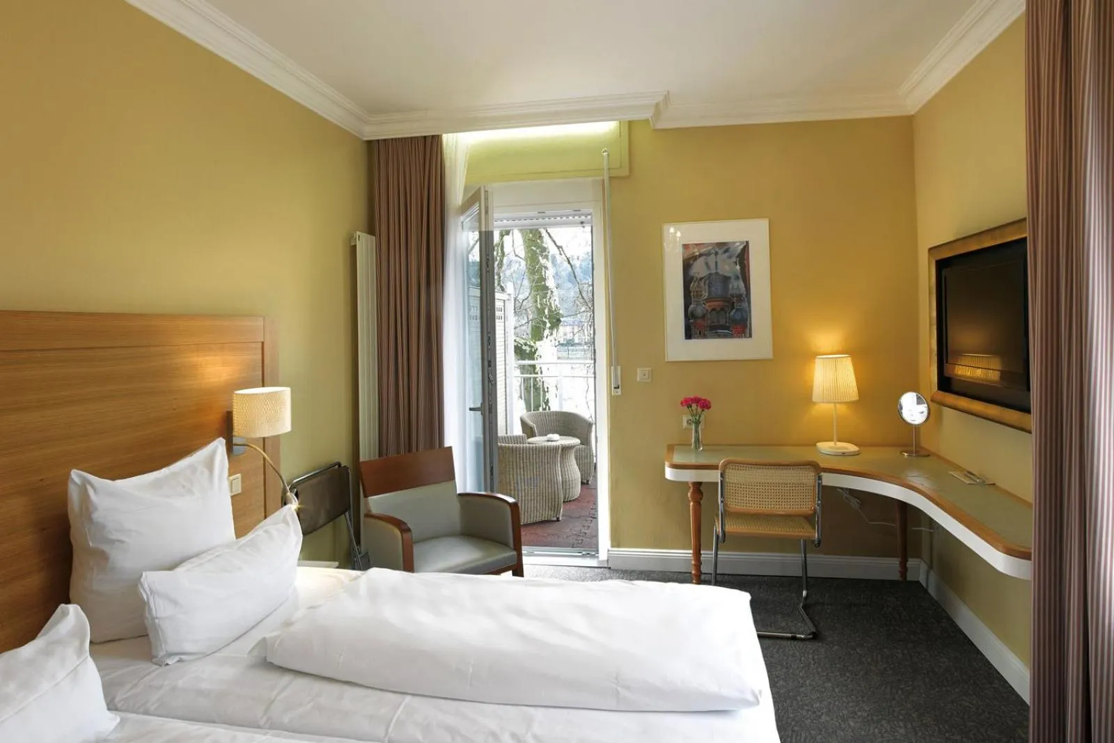 Photo of the whole room, Bed in Hotel Kleiner Riesen