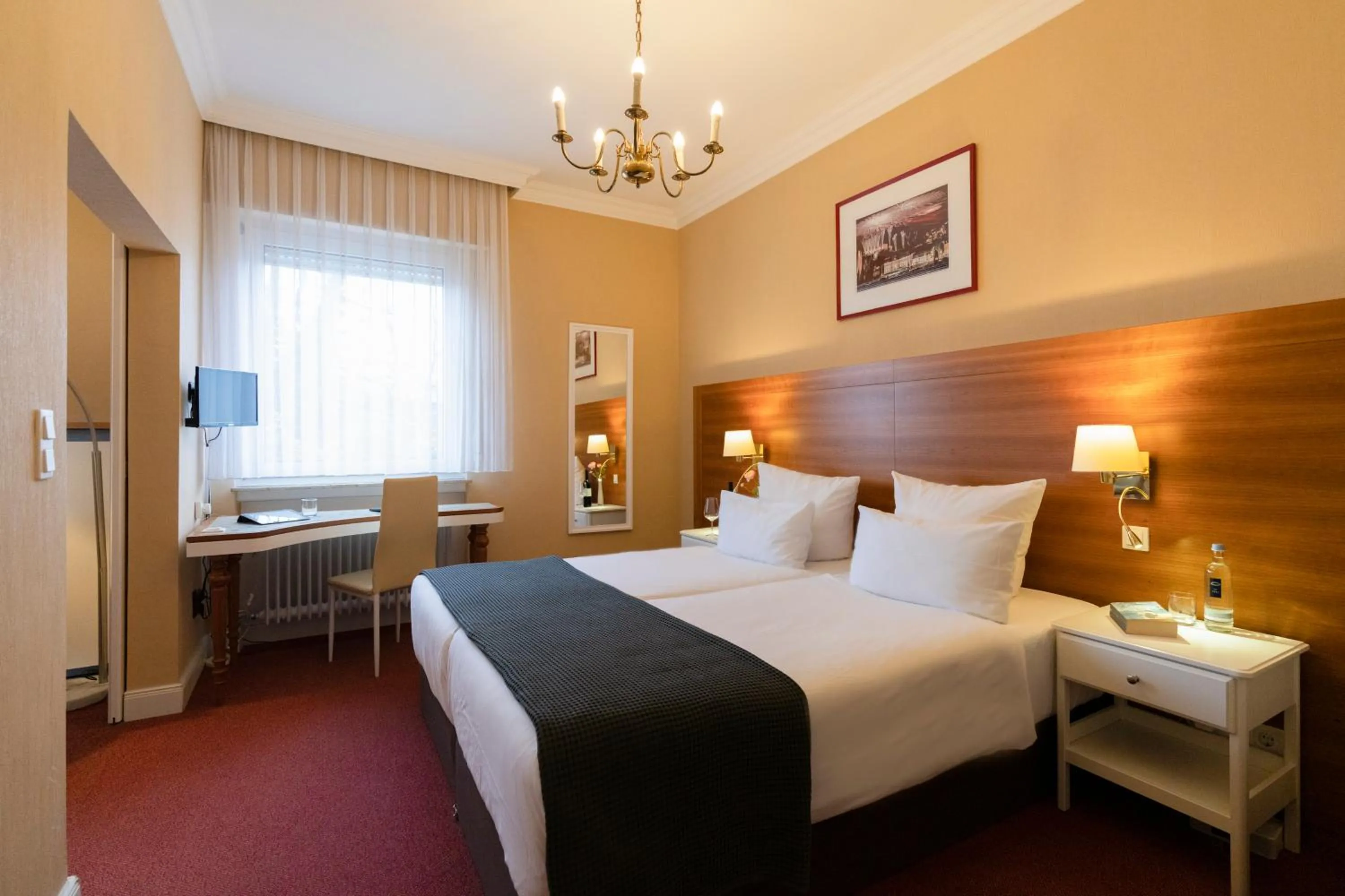 Staff, Bed in Hotel Kleiner Riesen
