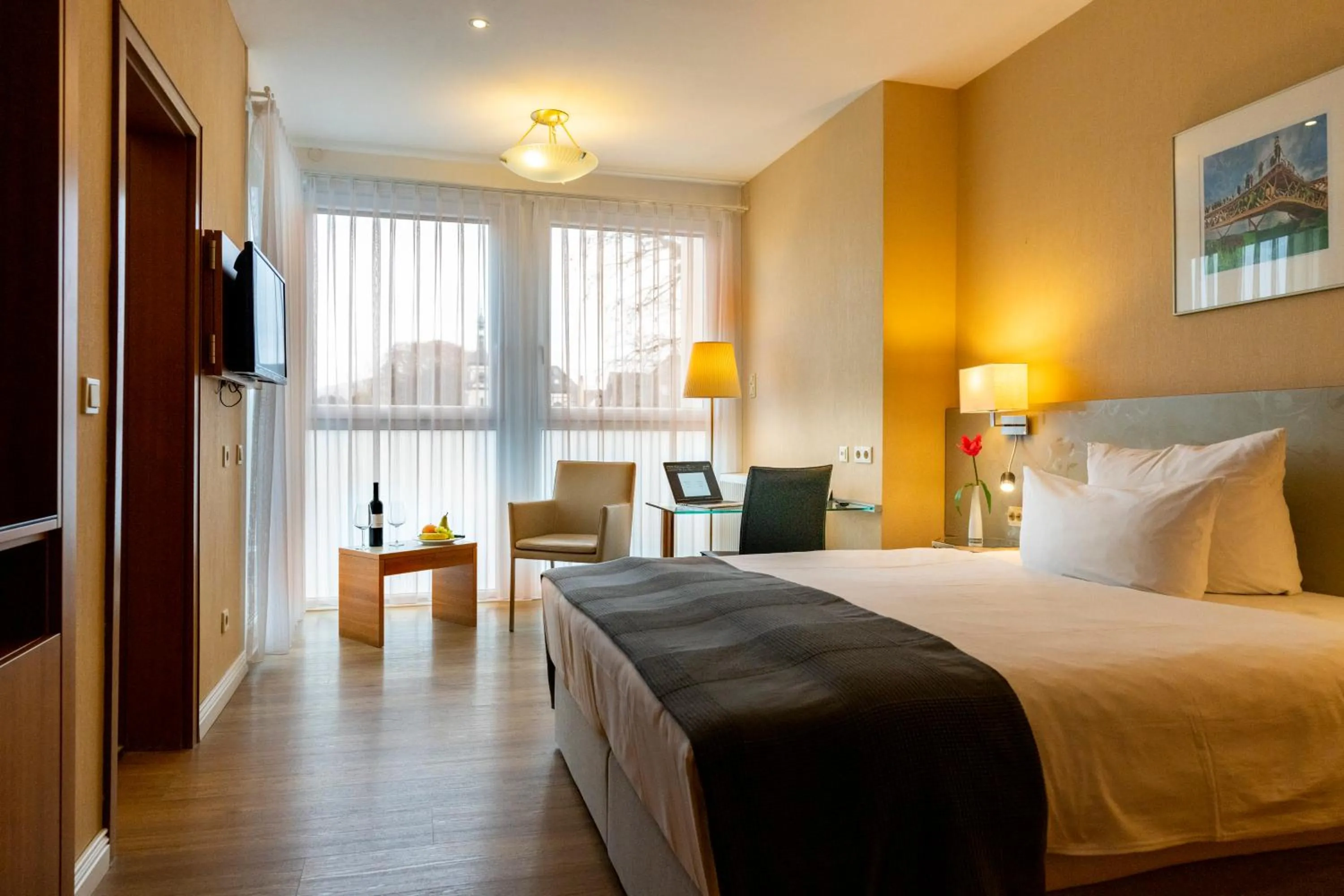 Photo of the whole room, Bed in Hotel Kleiner Riesen