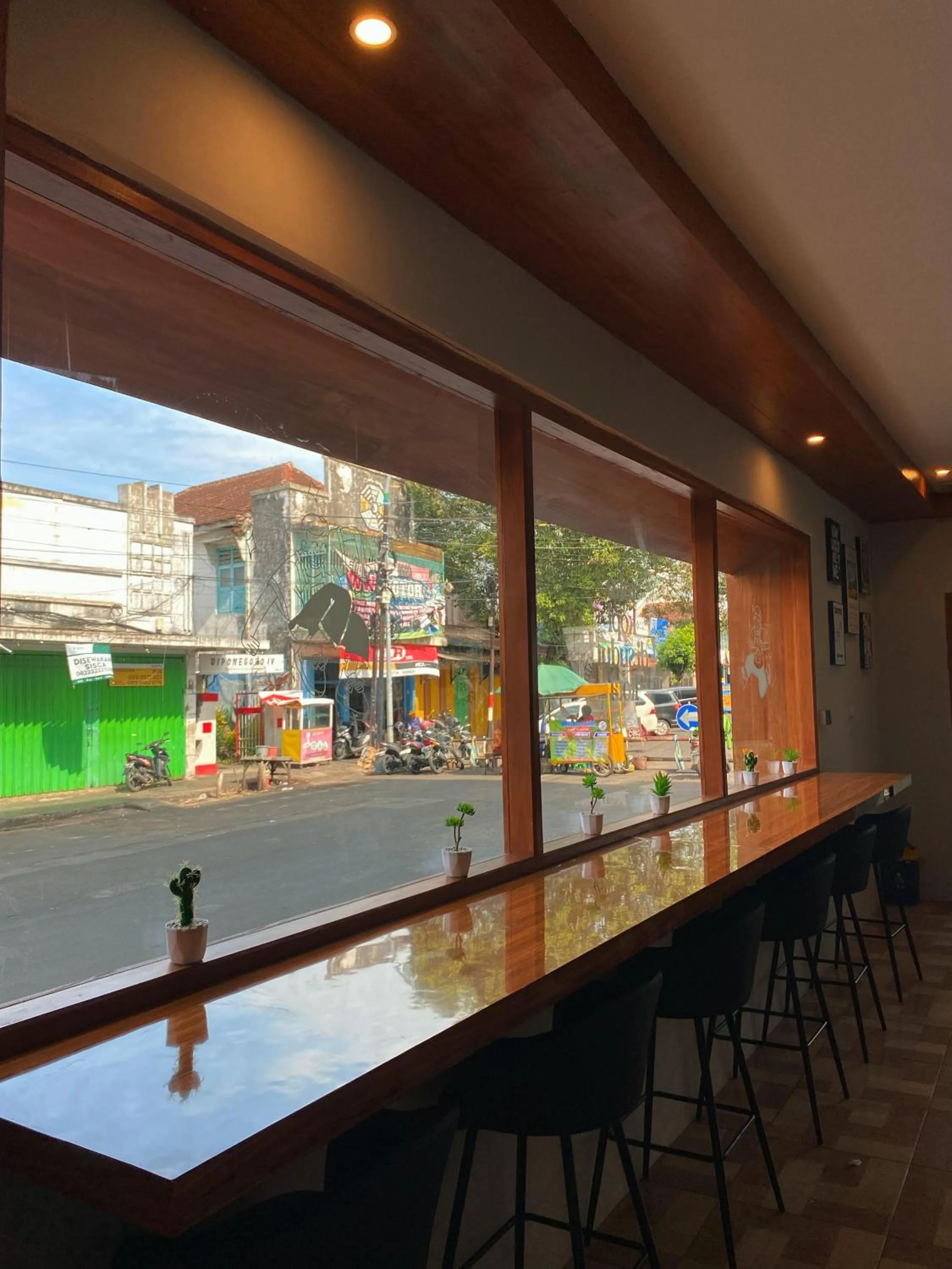 Restaurant/places to eat in Hotel 88 Jember By WH - Strategic Location In The City Center