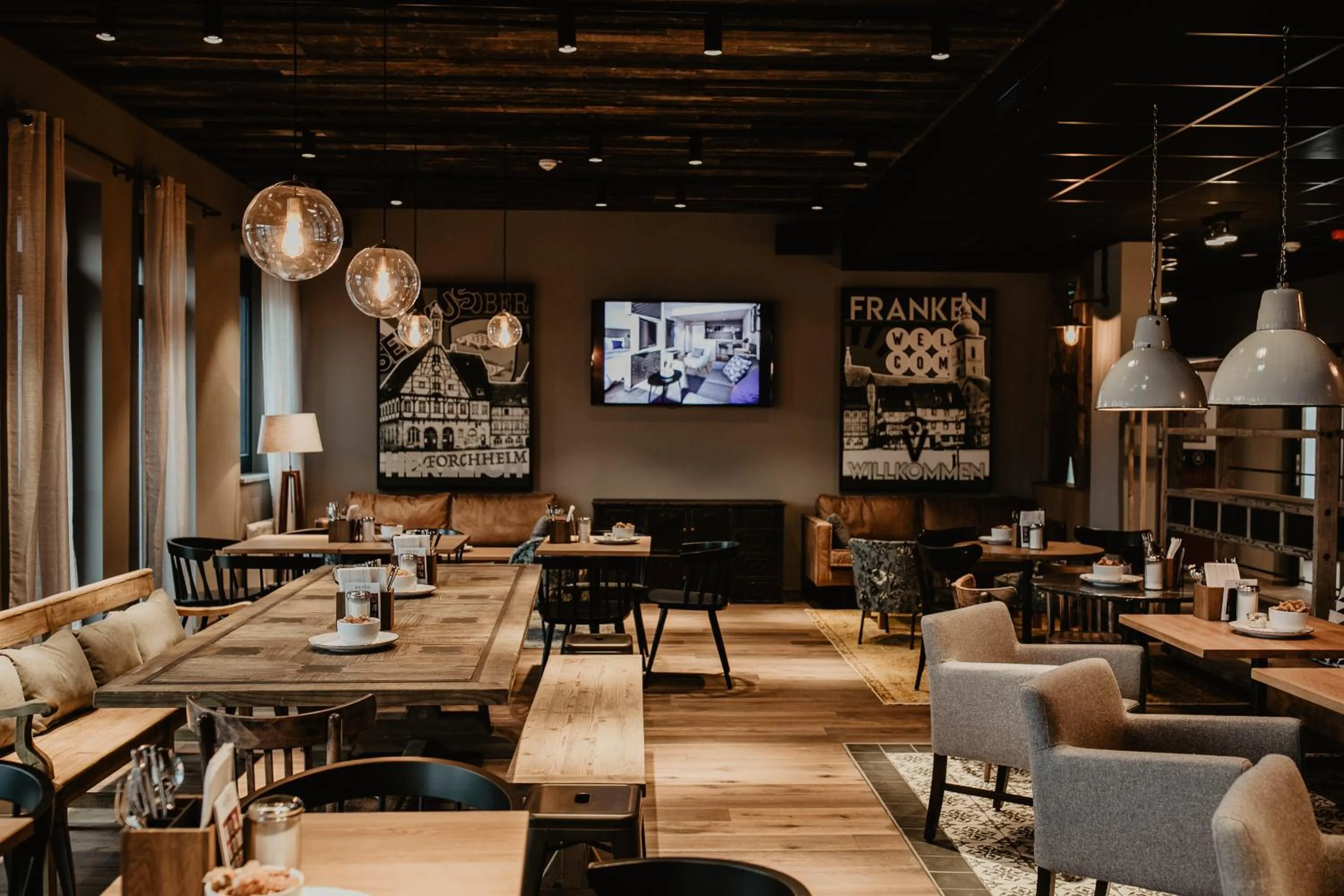 Restaurant/places to eat in Arivo Forchheim