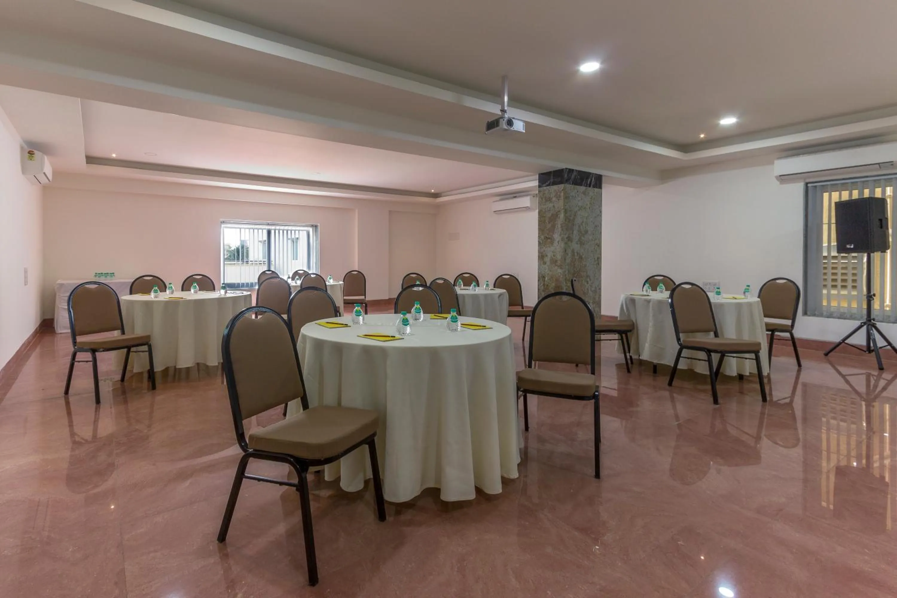 Business facilities in Hotel Presidency-Electronic City Phase II