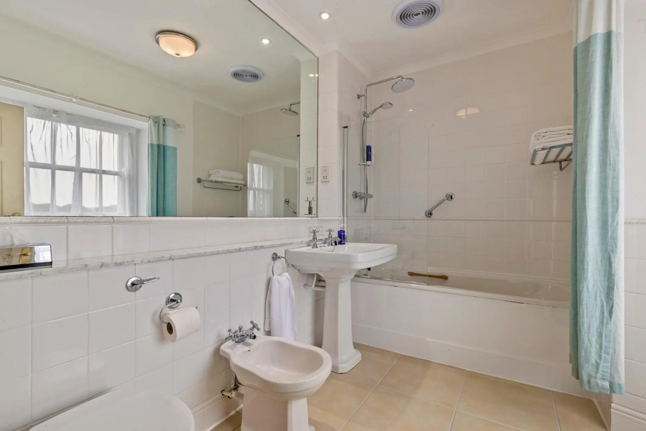 Bathroom in Best Western Lamphey Court Hotel and Spa