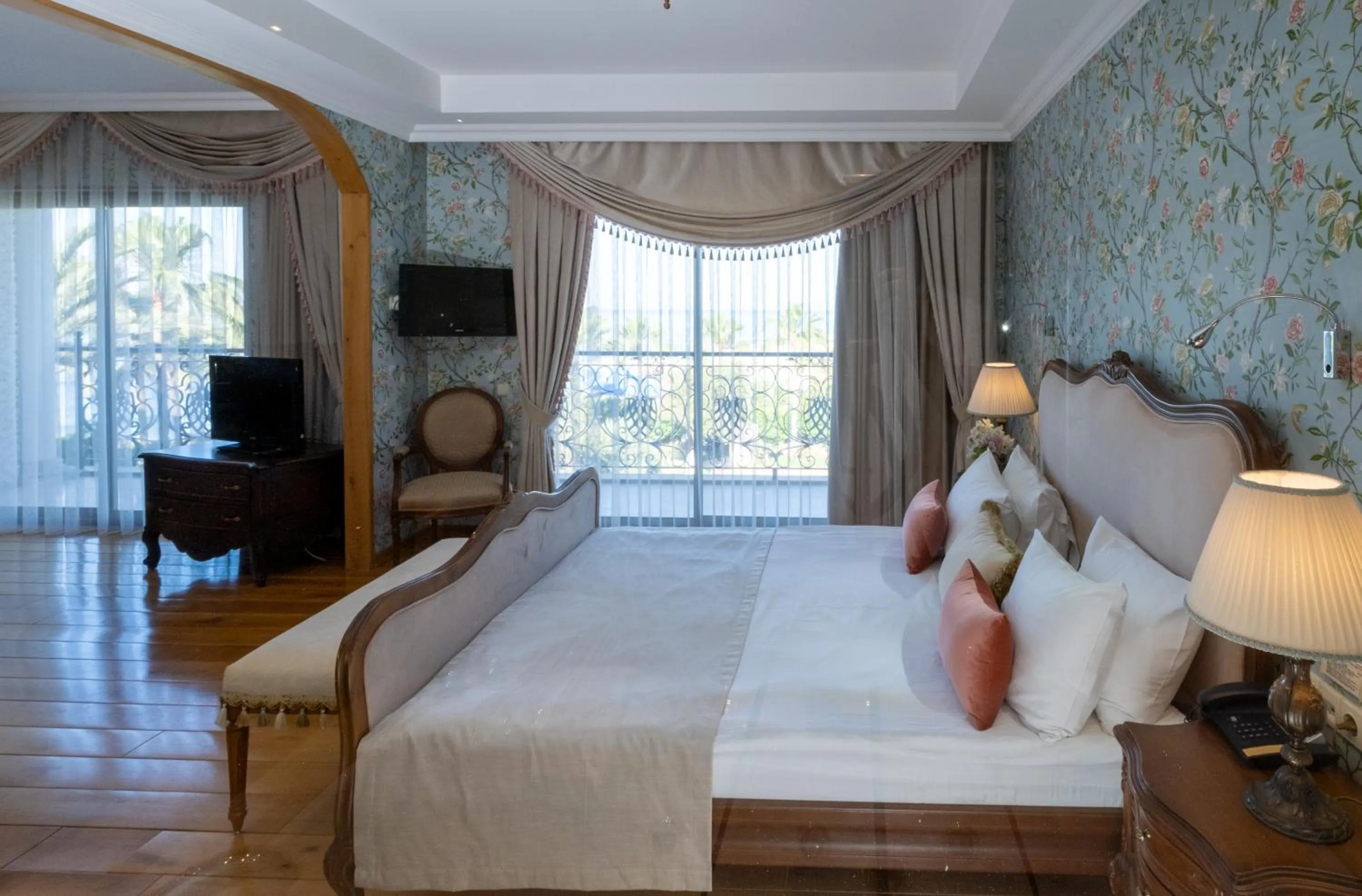 Bed in Villa Augusto Boutique Hotel & SPA