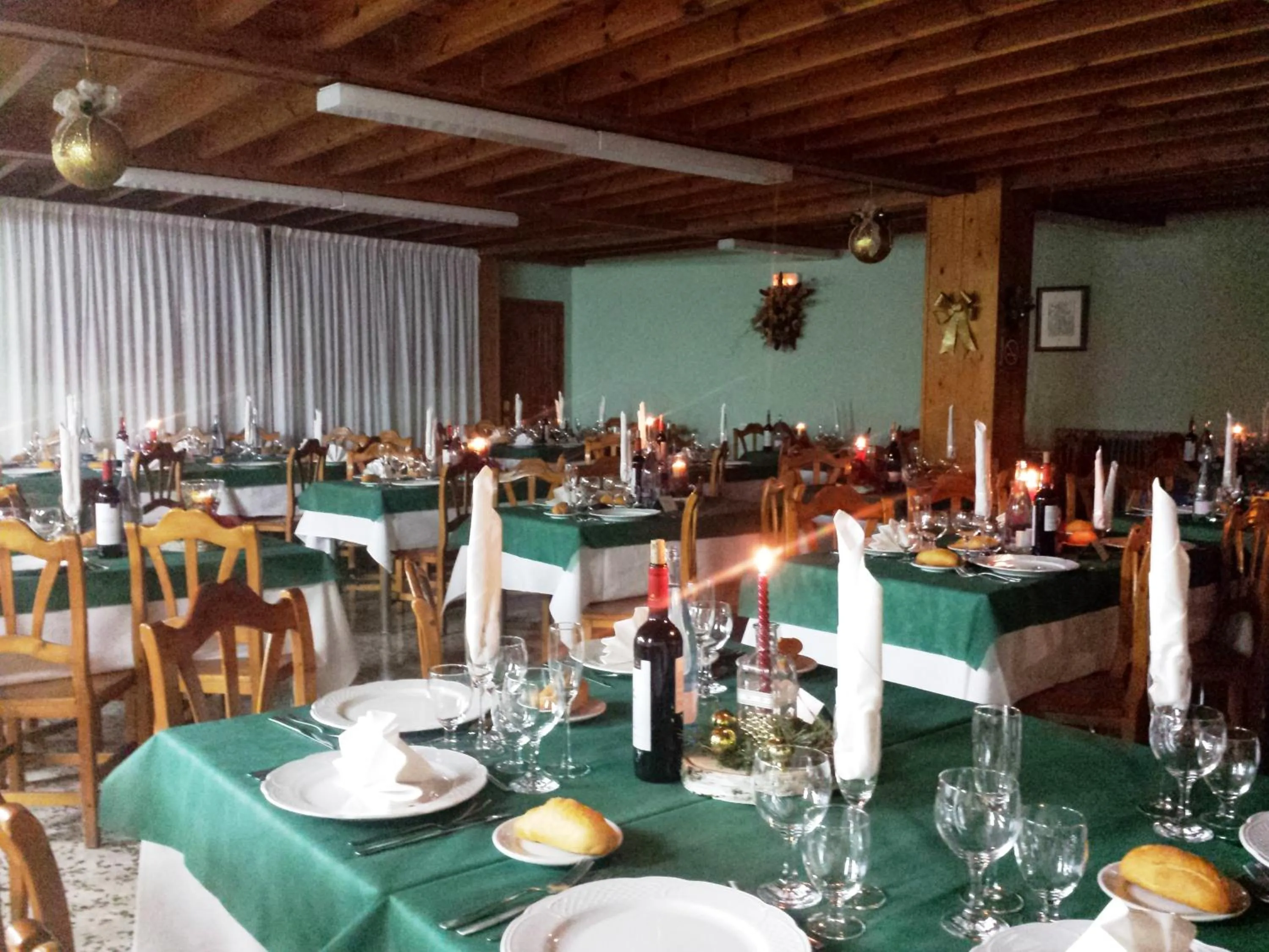 Restaurant/places to eat in El Pilar