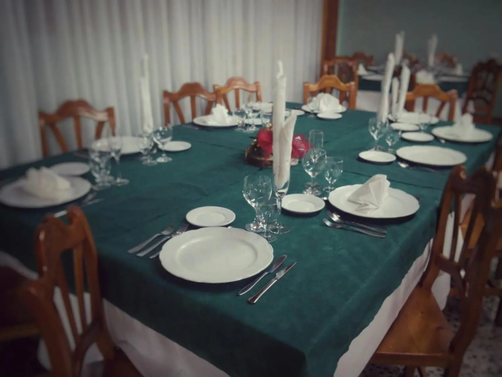 Restaurant/places to eat in El Pilar