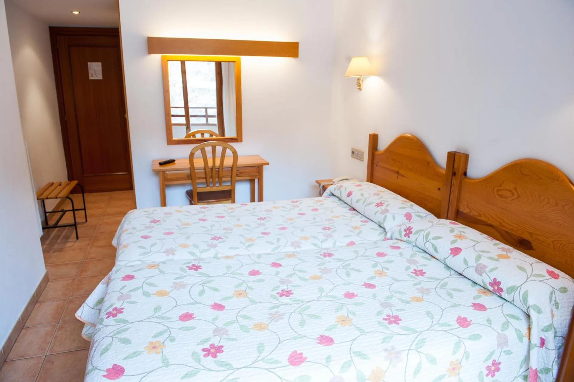 Photo of the whole room, Bed in El Pilar