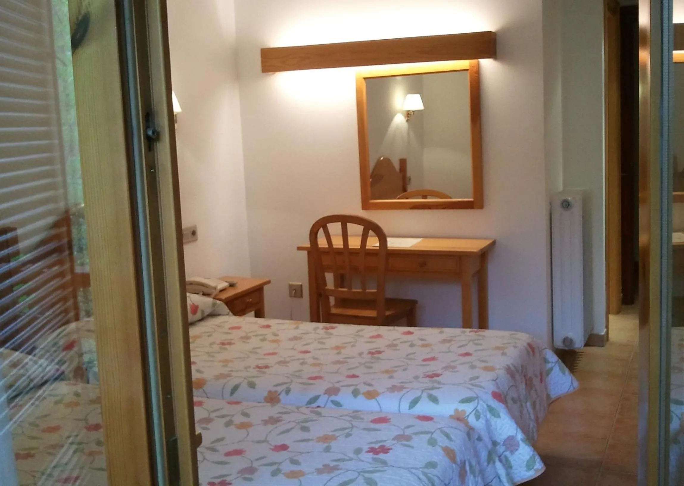 Photo of the whole room, Bed in El Pilar