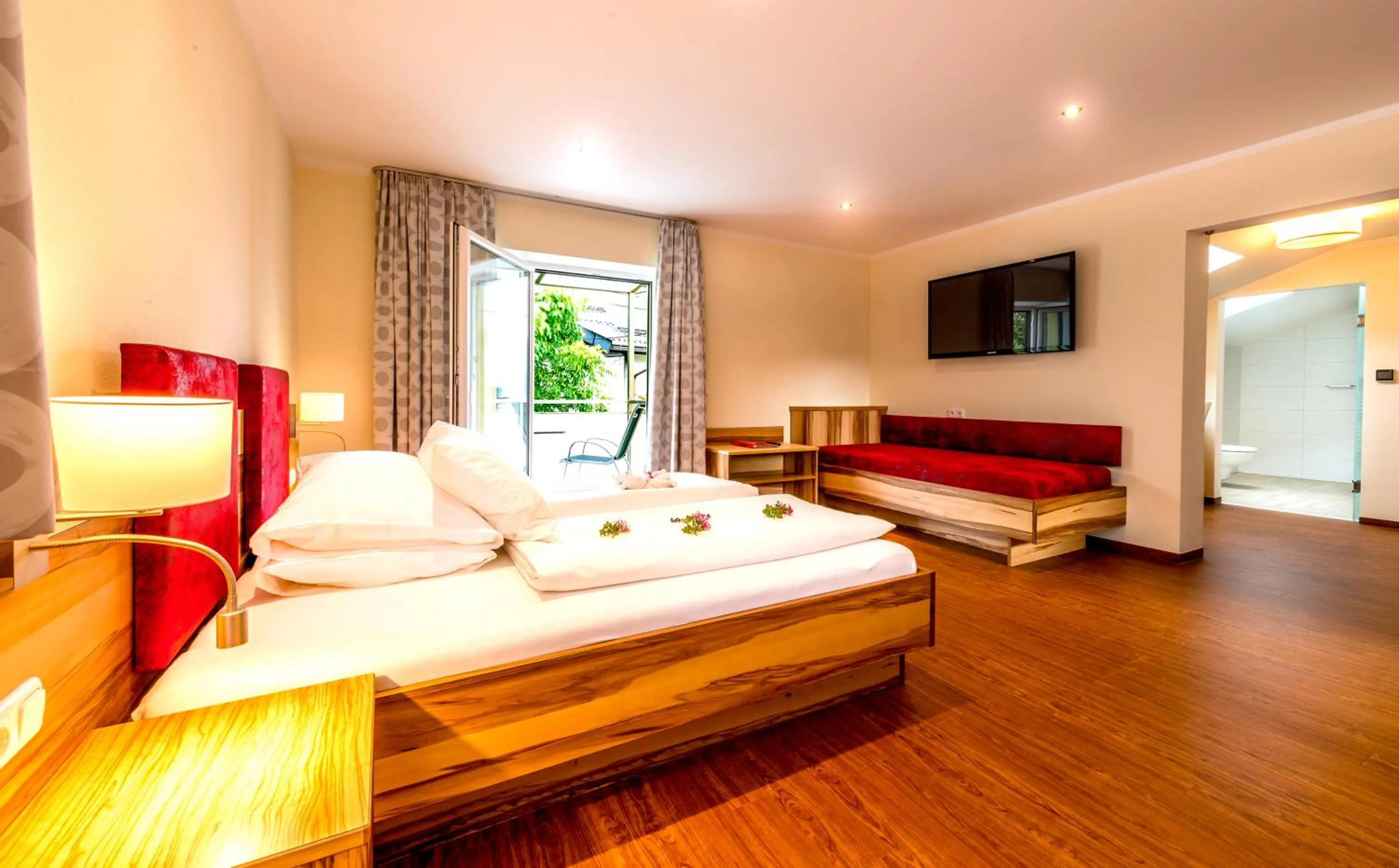 Photo of the whole room, Bed in Panorama Hotel Traunstein