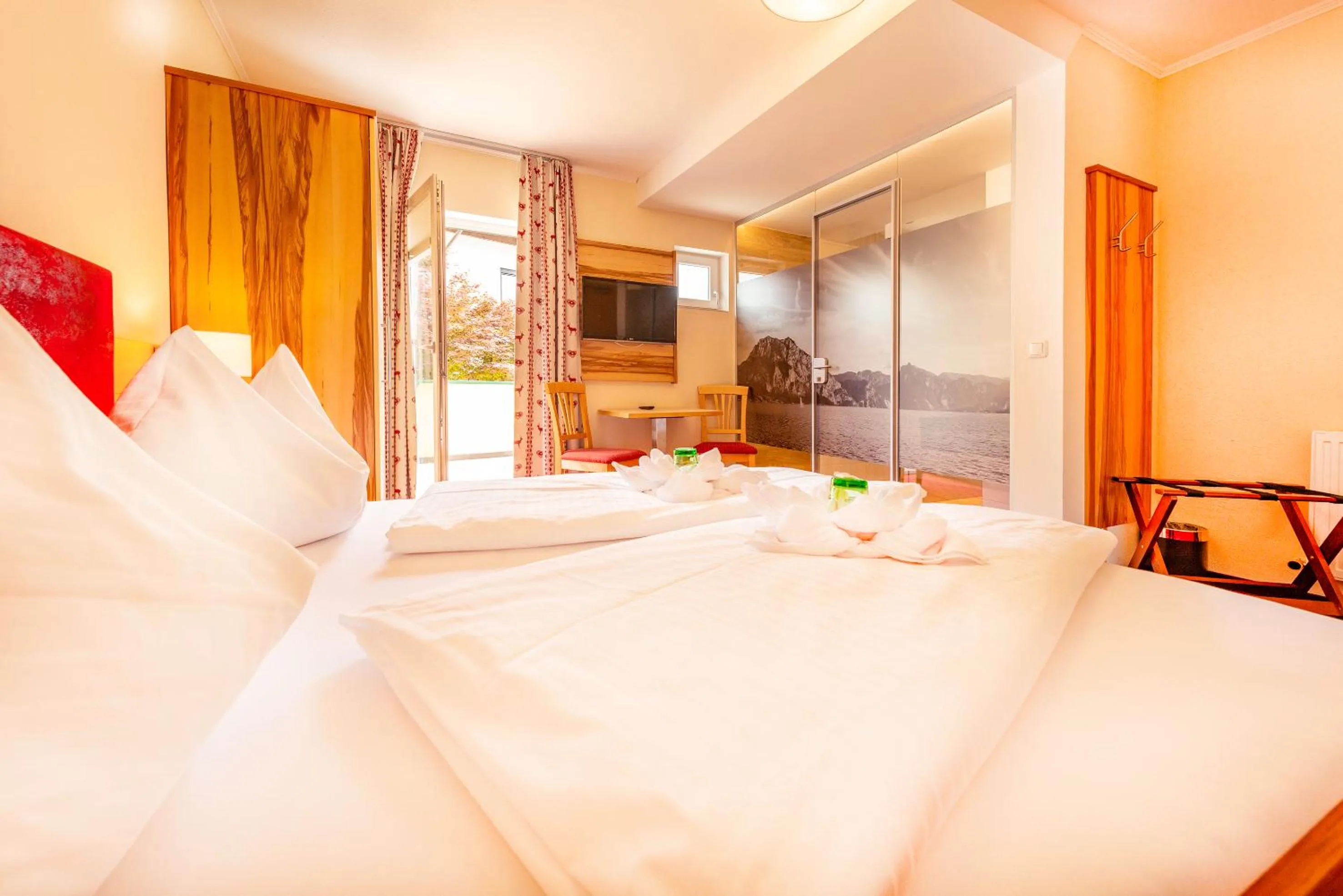 Bed in Panorama Hotel Traunstein