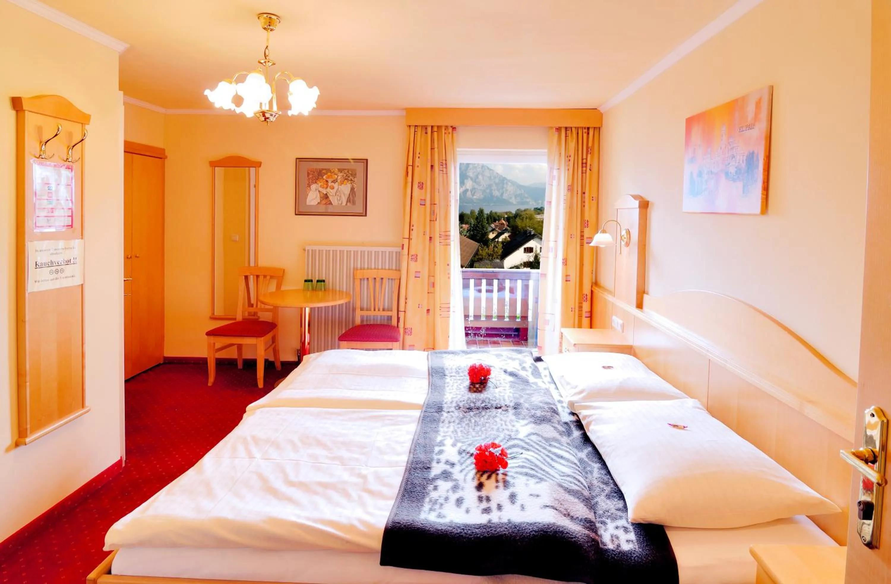 Bed in Panorama Hotel Traunstein