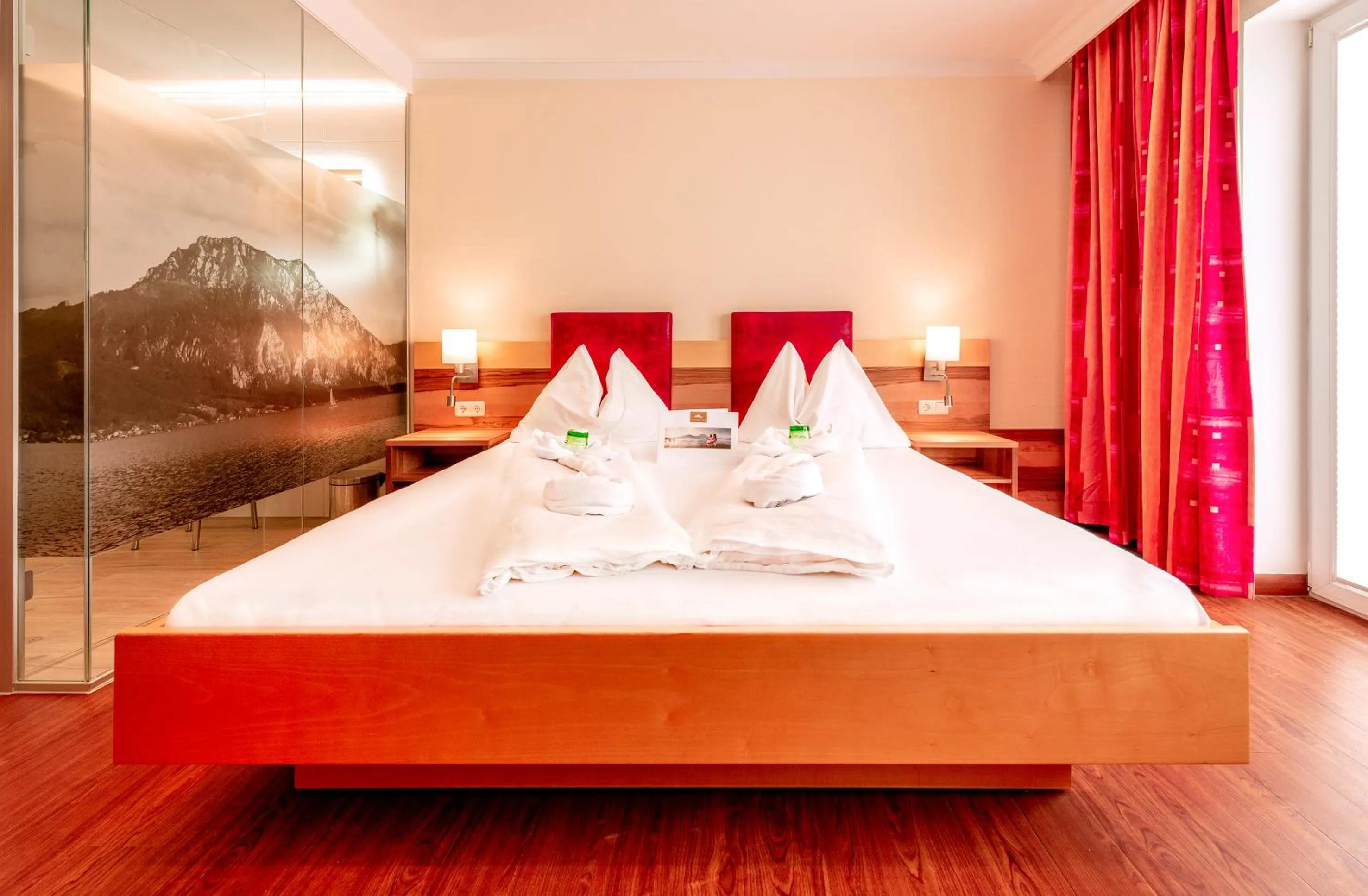 Bed in Panorama Hotel Traunstein