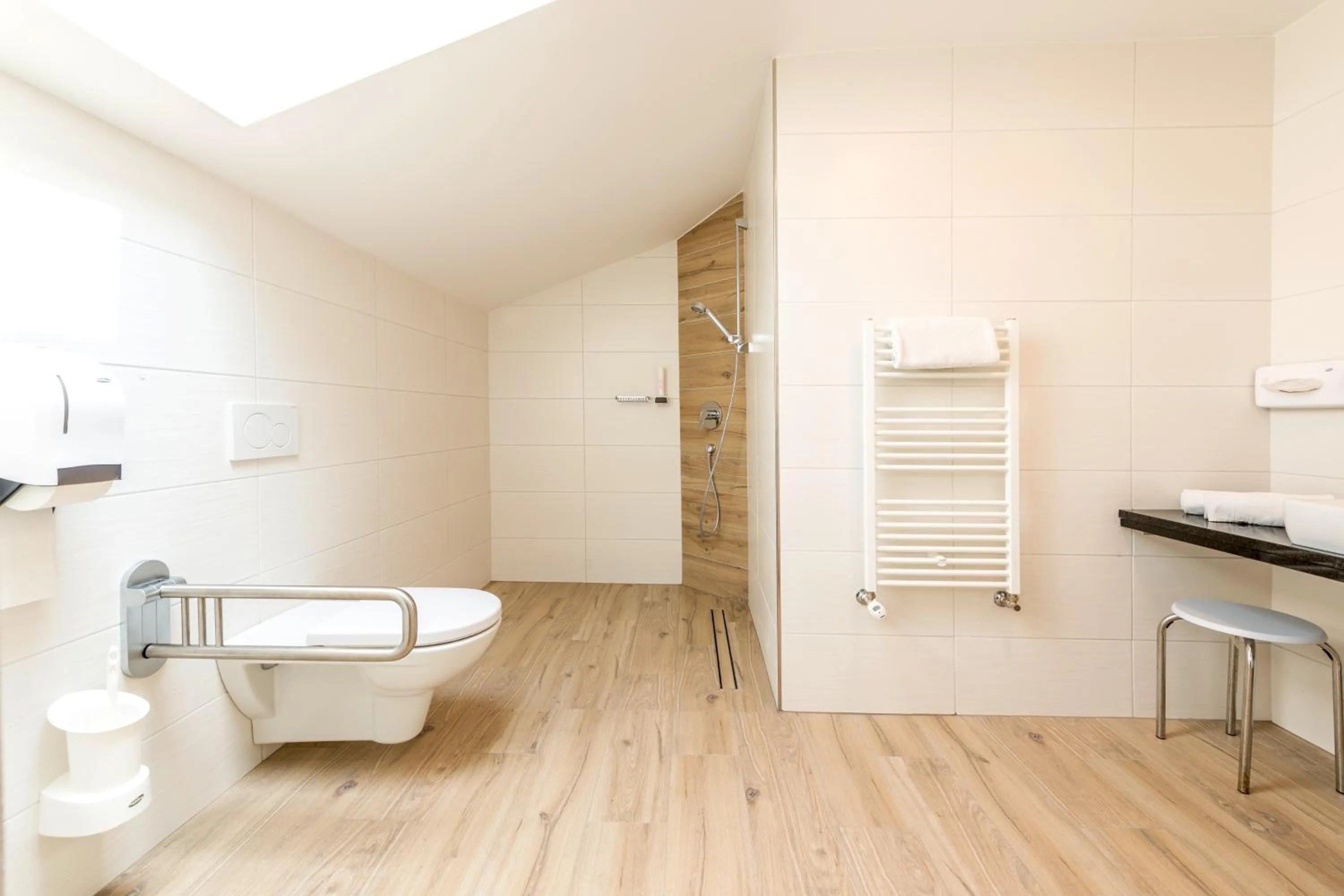 Shower in Panorama Hotel Traunstein