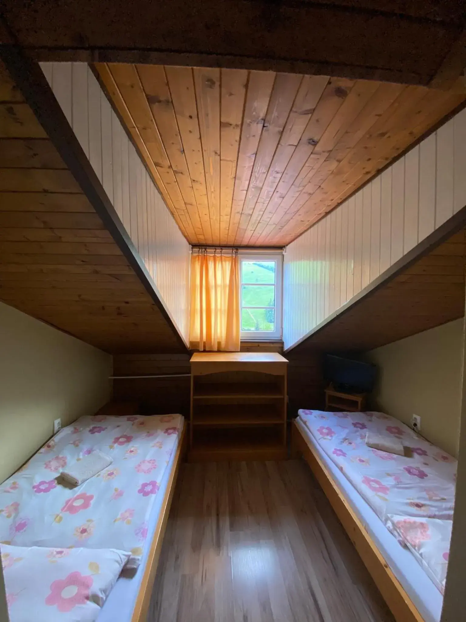 Small Twin Room - single occupancy in Chata pod Sokolím Small Twin Room - single occupancy in Chata pod Sokolím