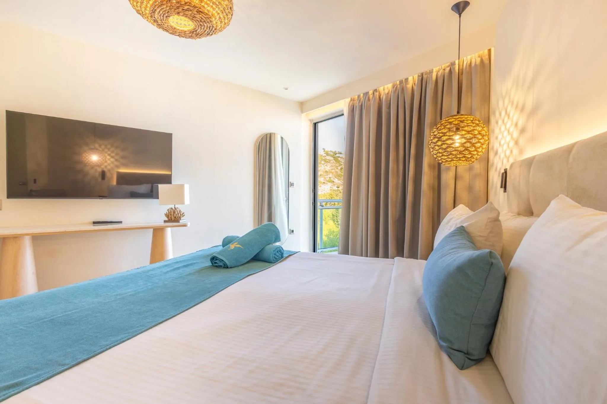 Bedroom, Bed in Pegasos Deluxe Beach Hotel