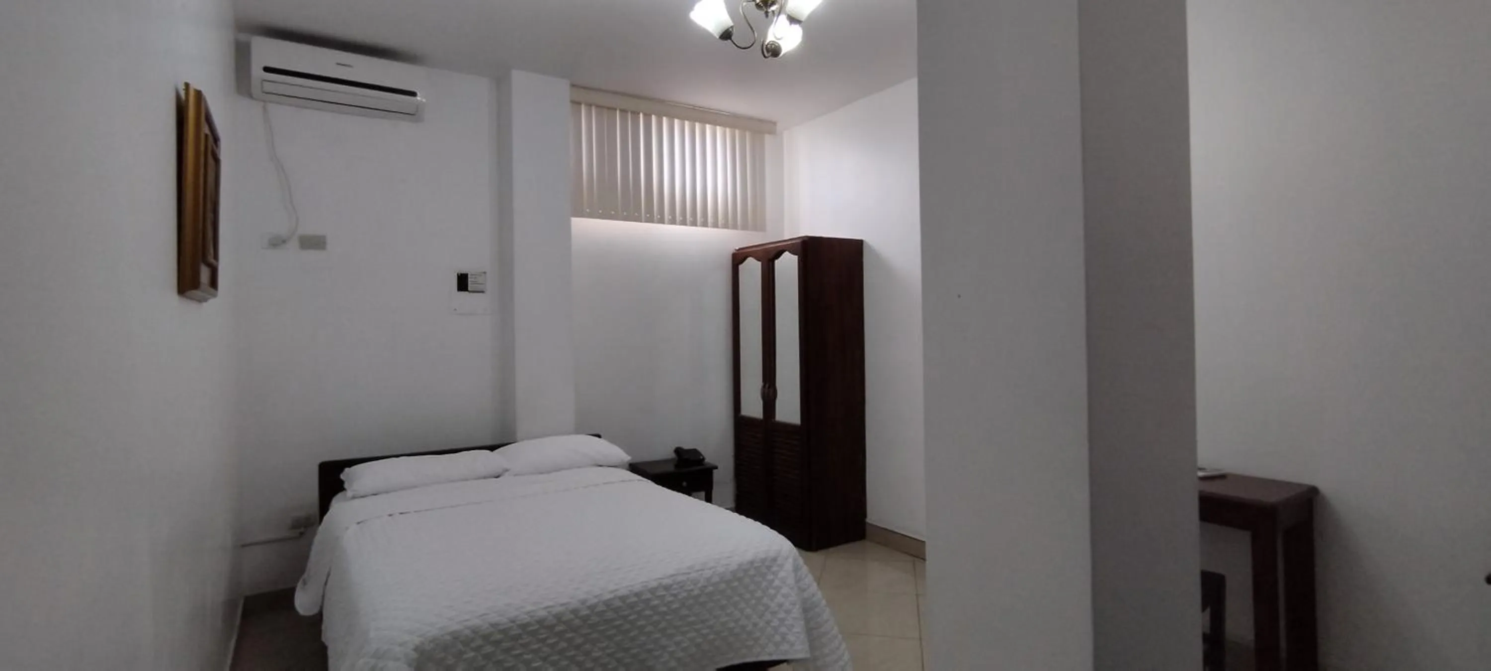 Photo of the whole room, Bed in Hotel de Alborada