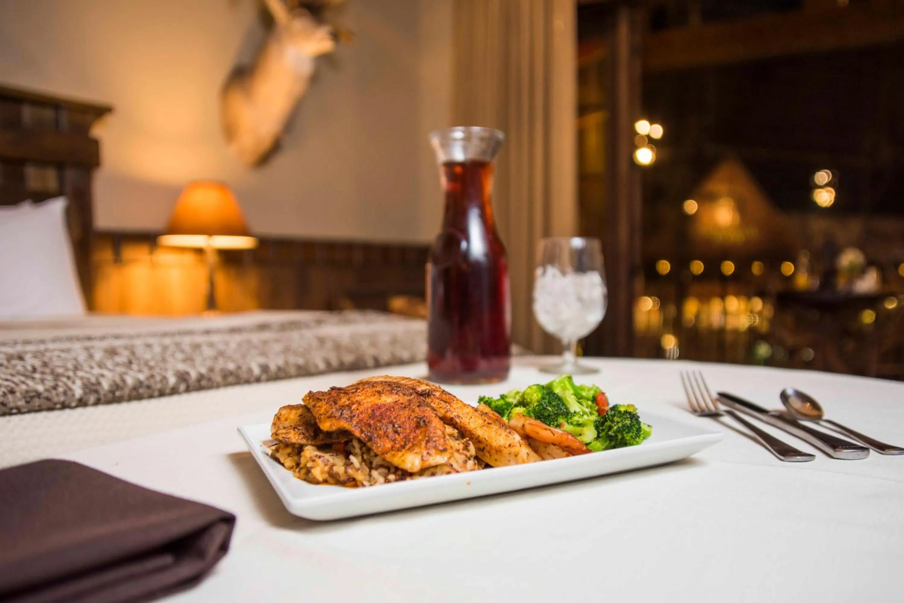 Food and drinks in Big Cypress Lodge