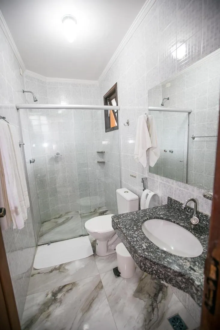 Toilet in Hotel Pousada dos Condes