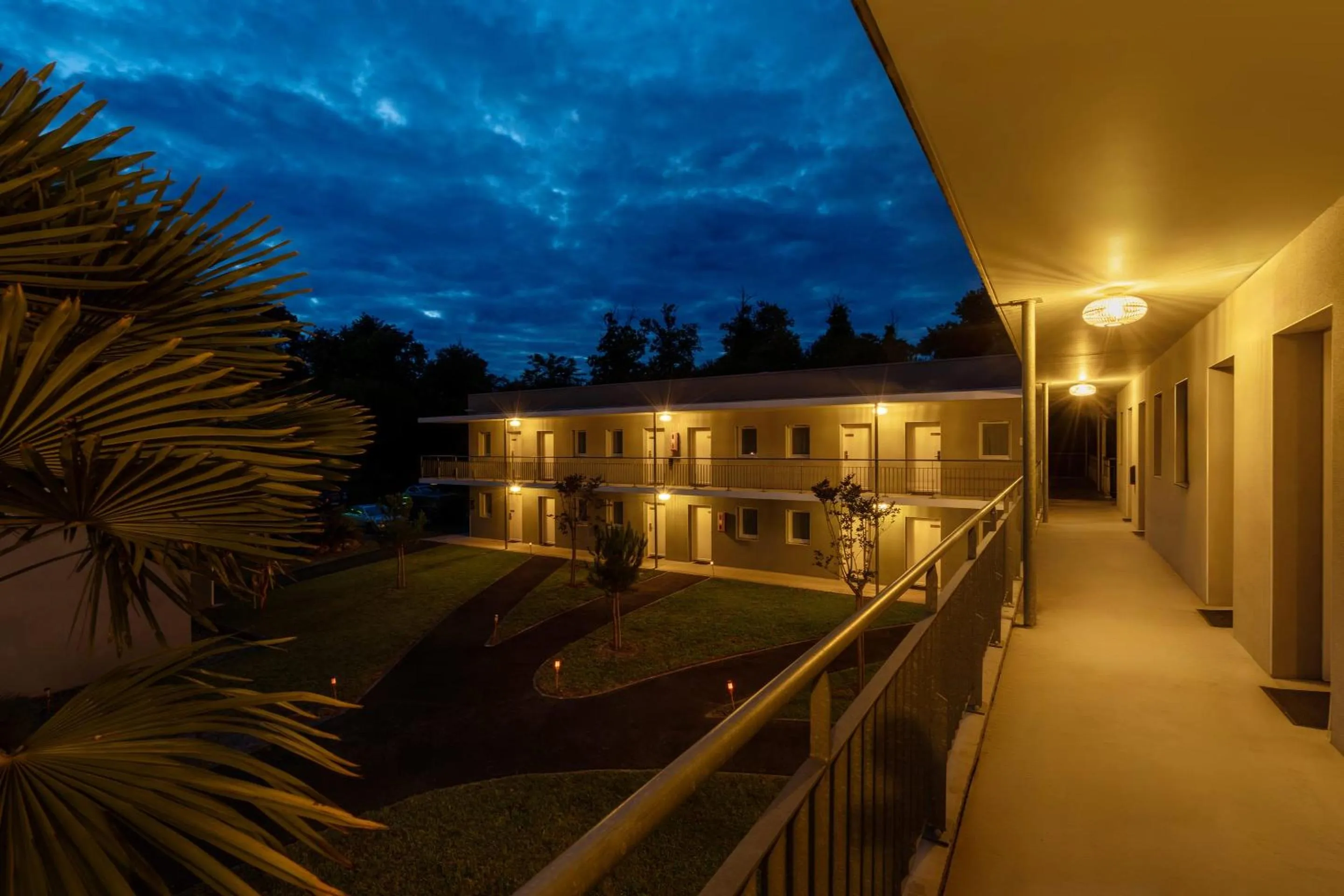 Property building in Sure Hotel by Best Western Mont-de-Marsan