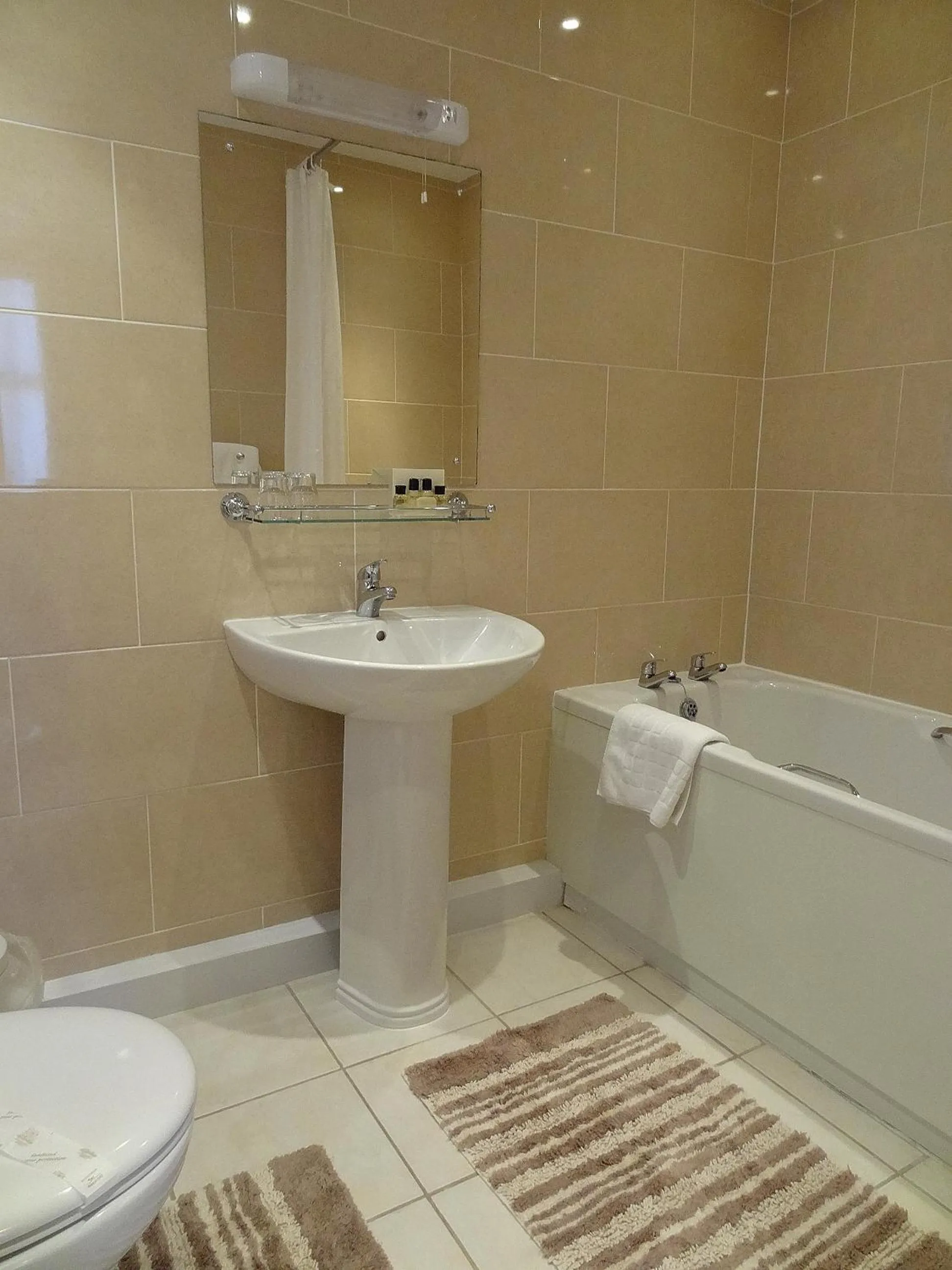 Bathroom in The Chudleigh