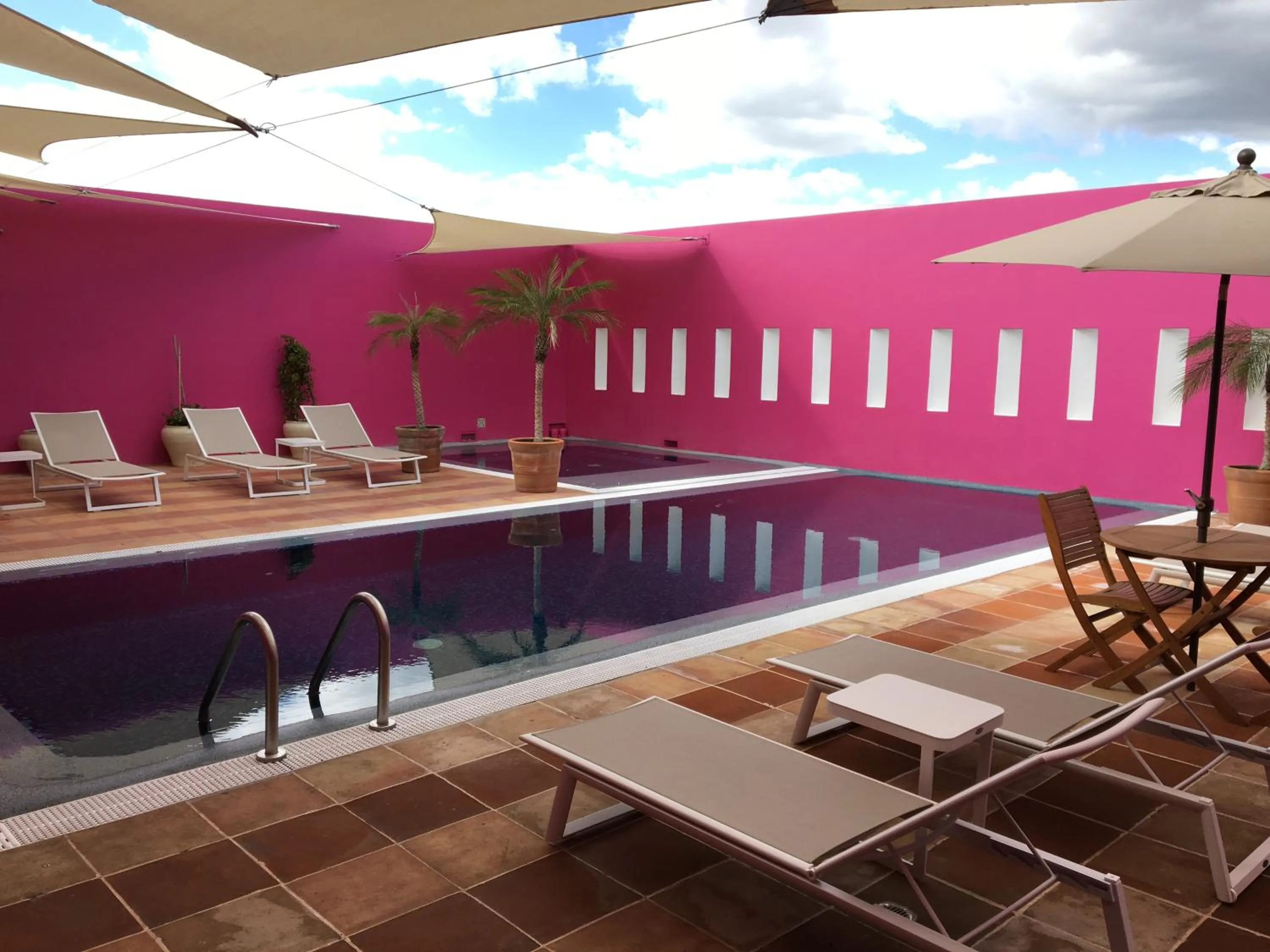Swimming pool in Hotel Boutique Casareyna