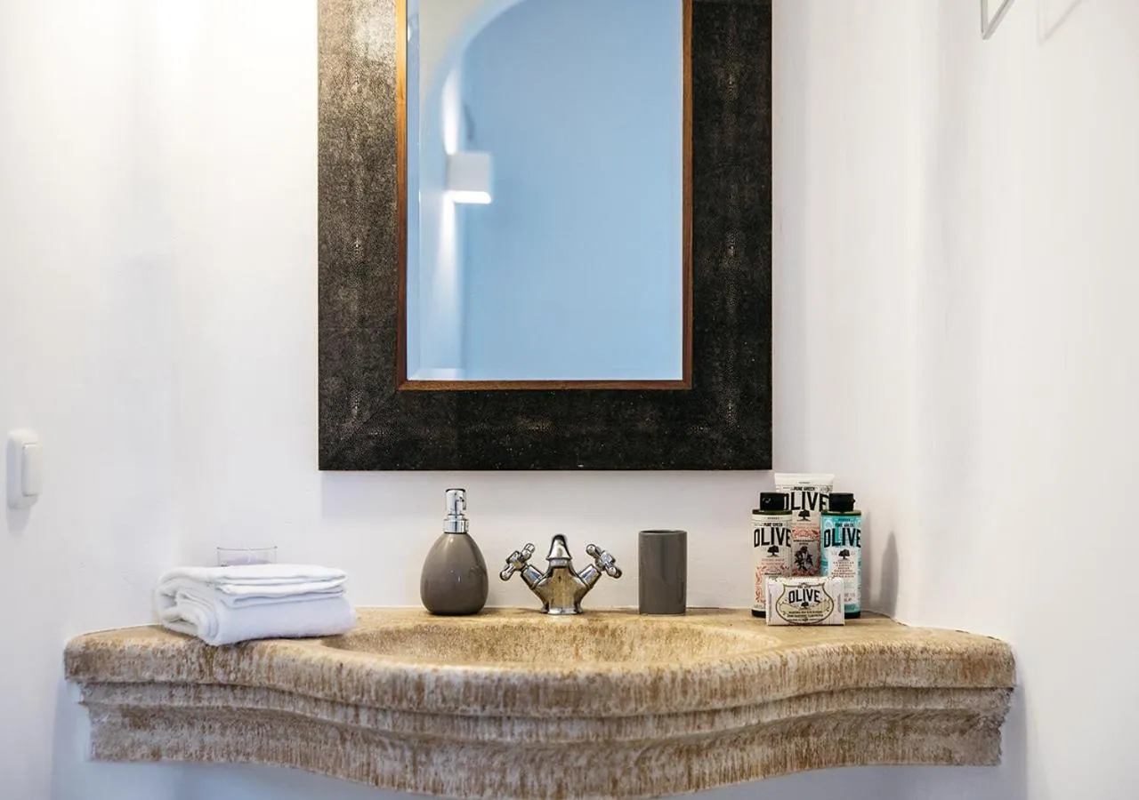 Shower in Diana Villa Mykonos