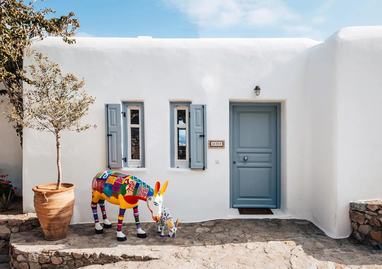 Decorative detail in Diana Villa Mykonos