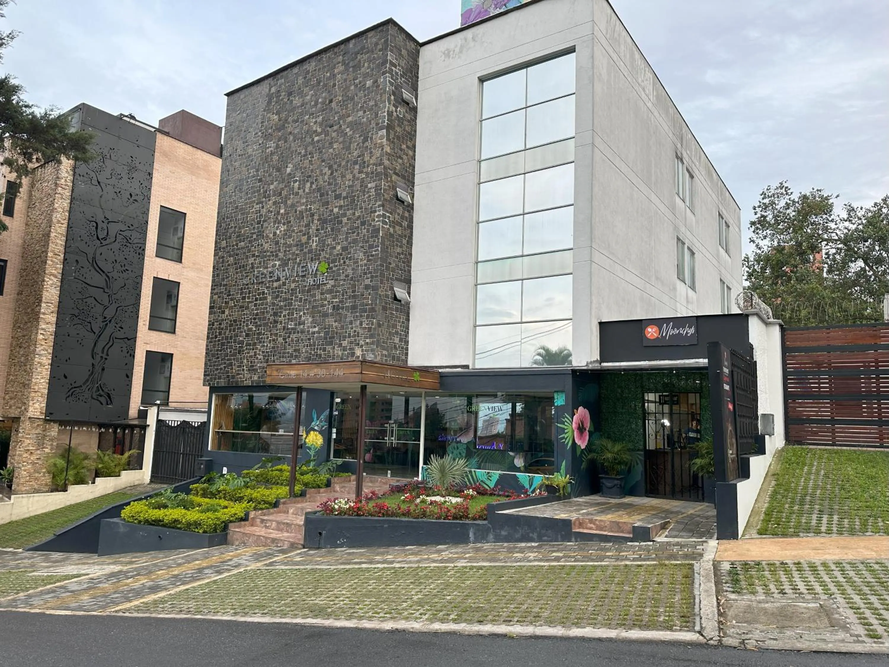 Greenview Medellin By St Hoteles