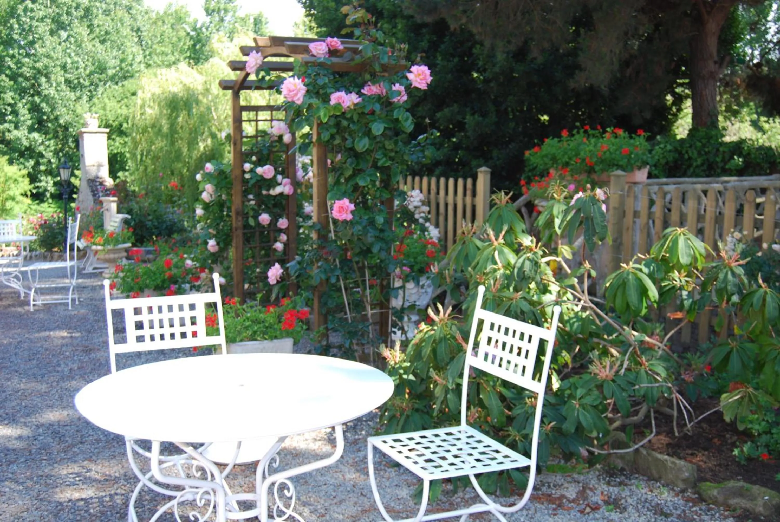 Garden in Hostellerie de la Motte jean