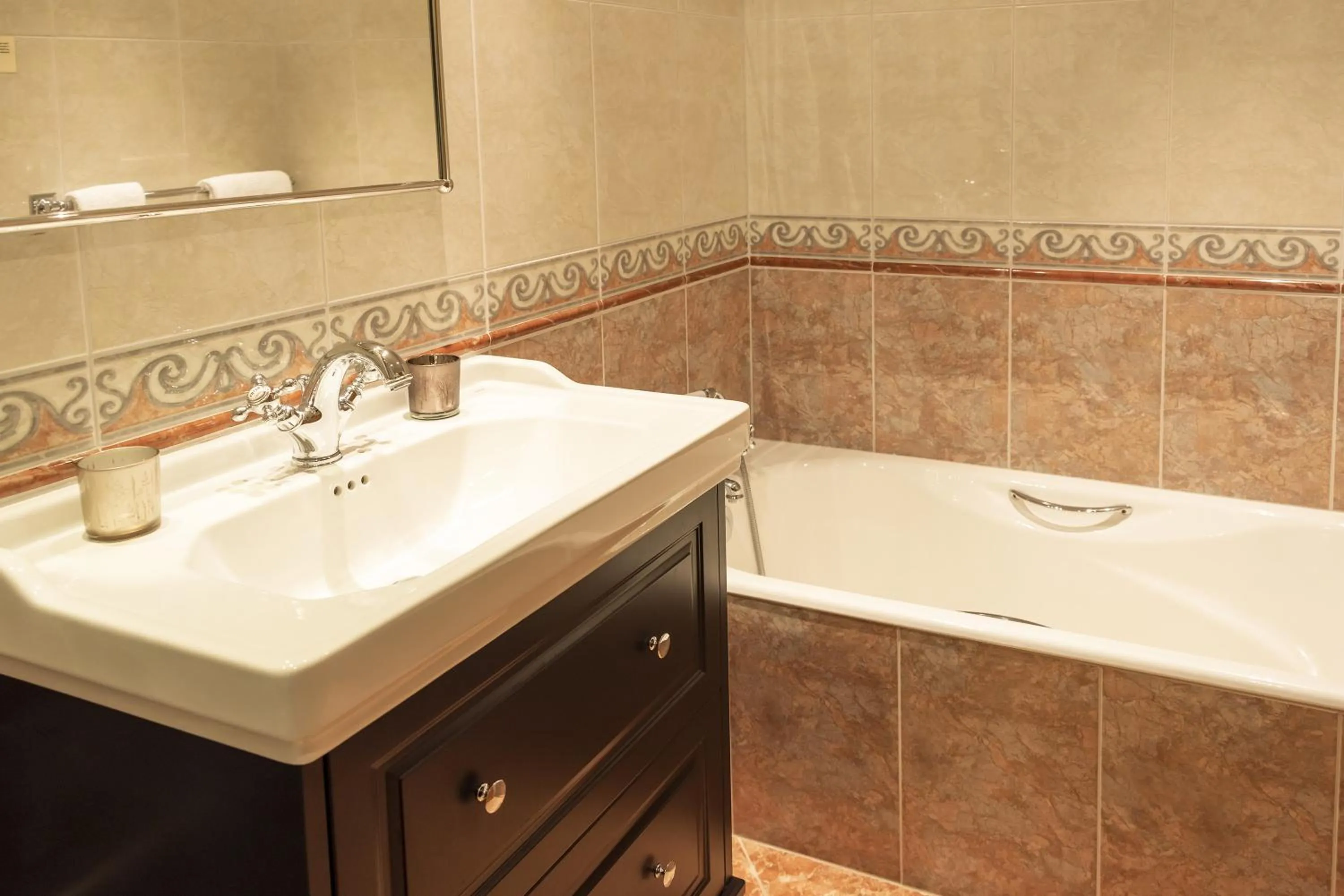 Shower in Hostellerie de la Motte jean