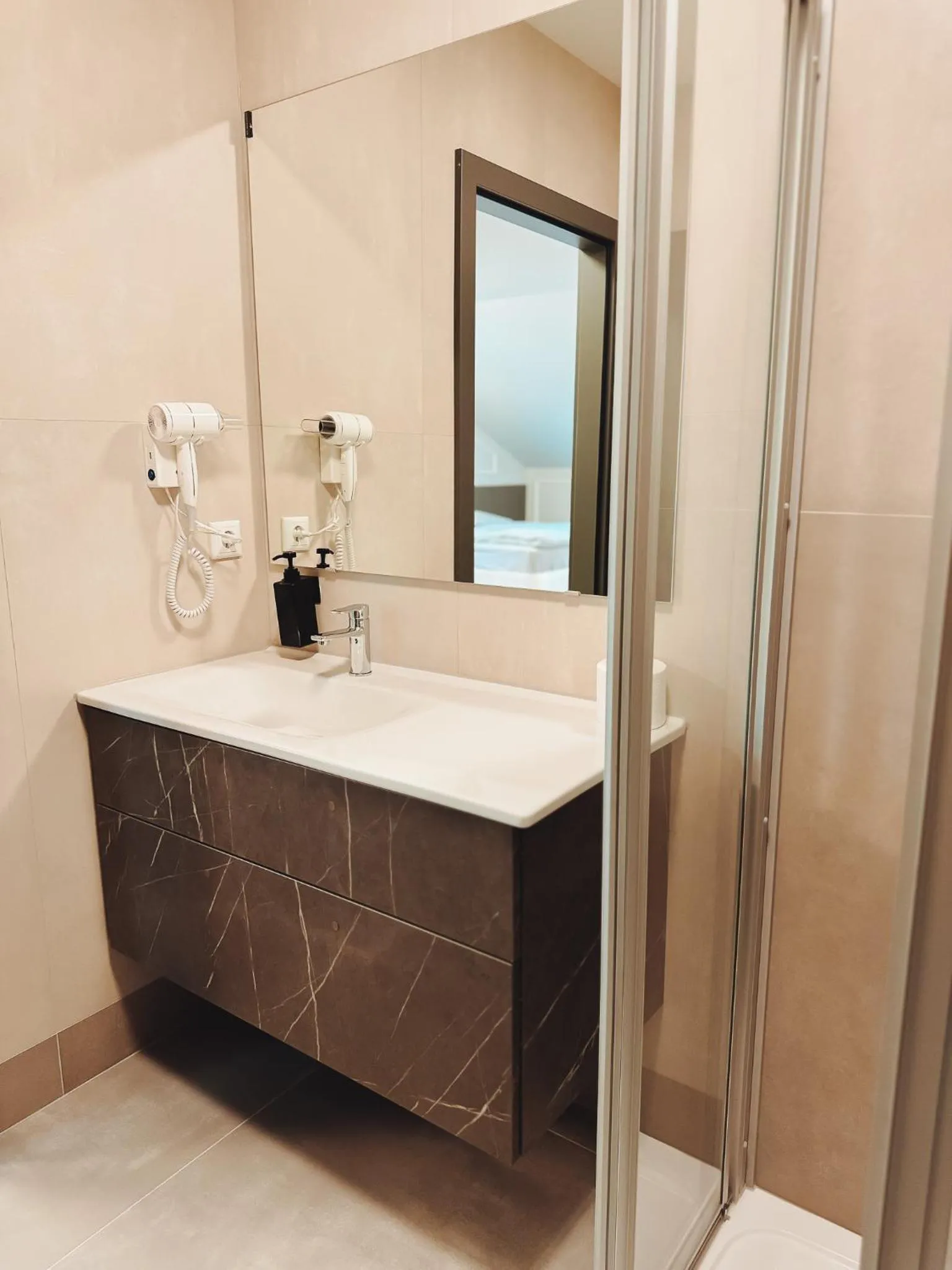 Bathroom in F Hotel 24h Check-In