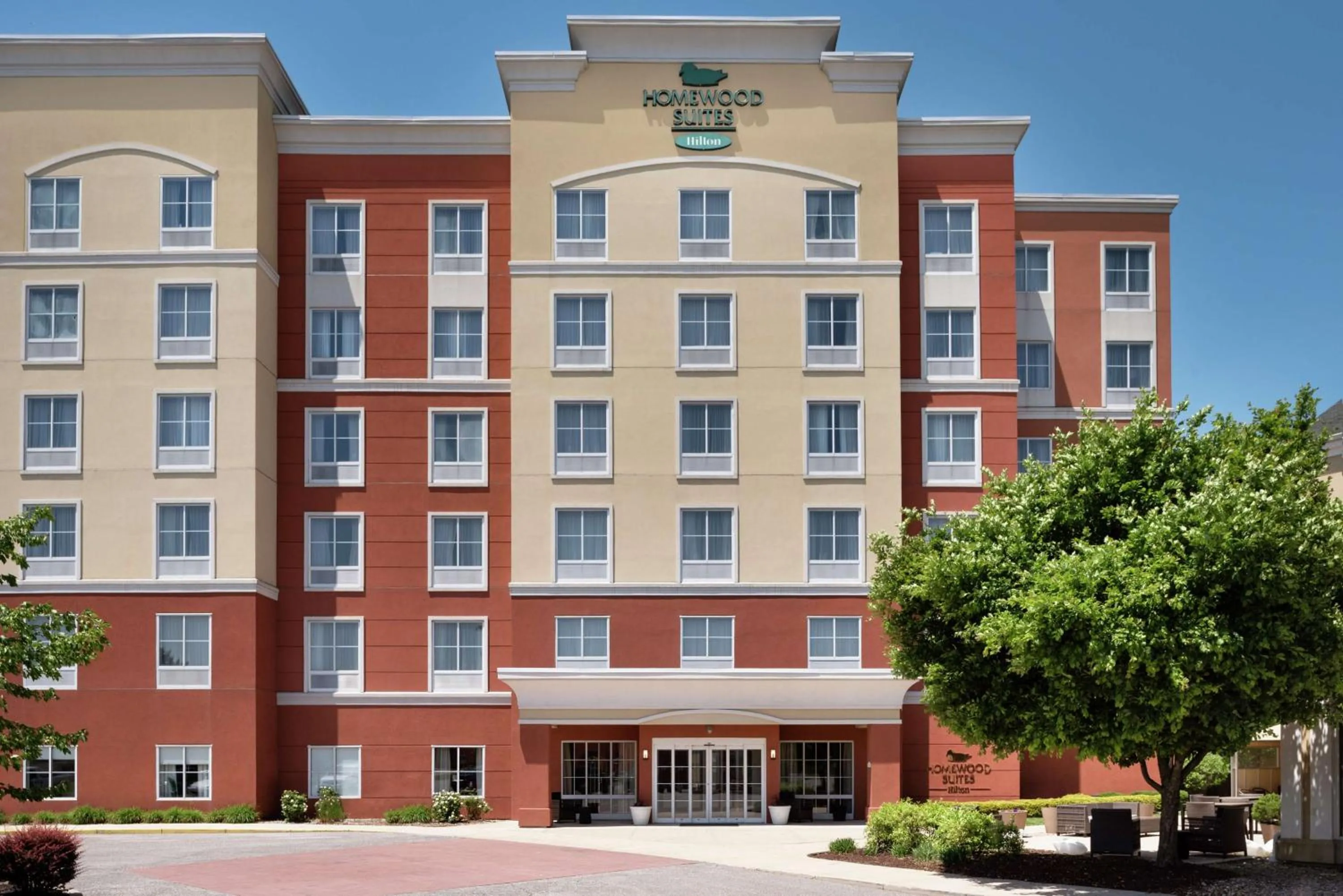 Property building in Homewood Suites Fort Wayne