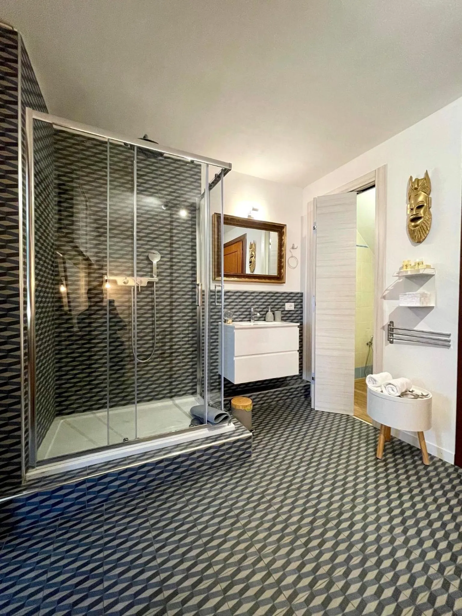 Shower in Palazzina300