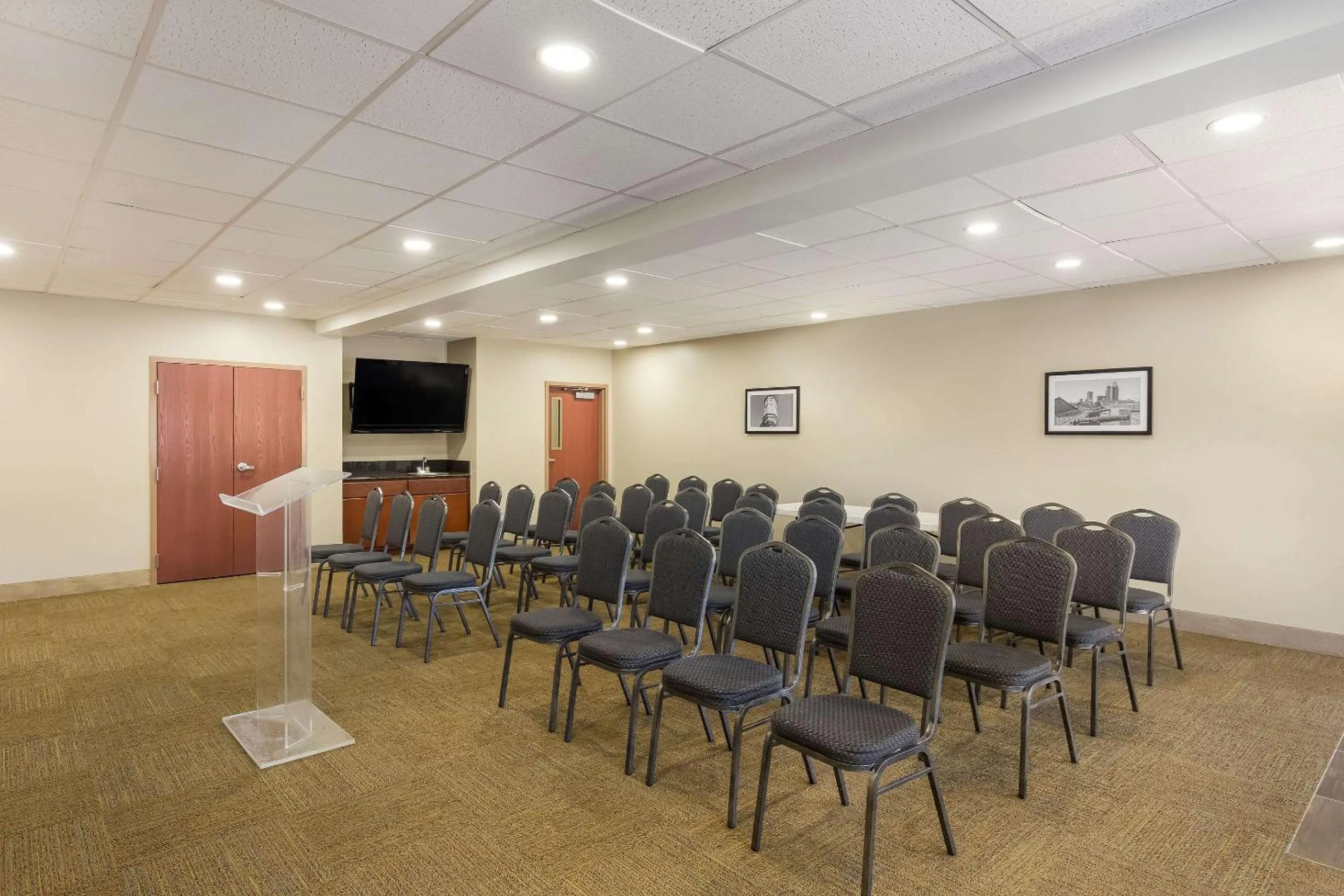 Meeting/conference room in Sleep Inn & Suites North Mobile Saraland