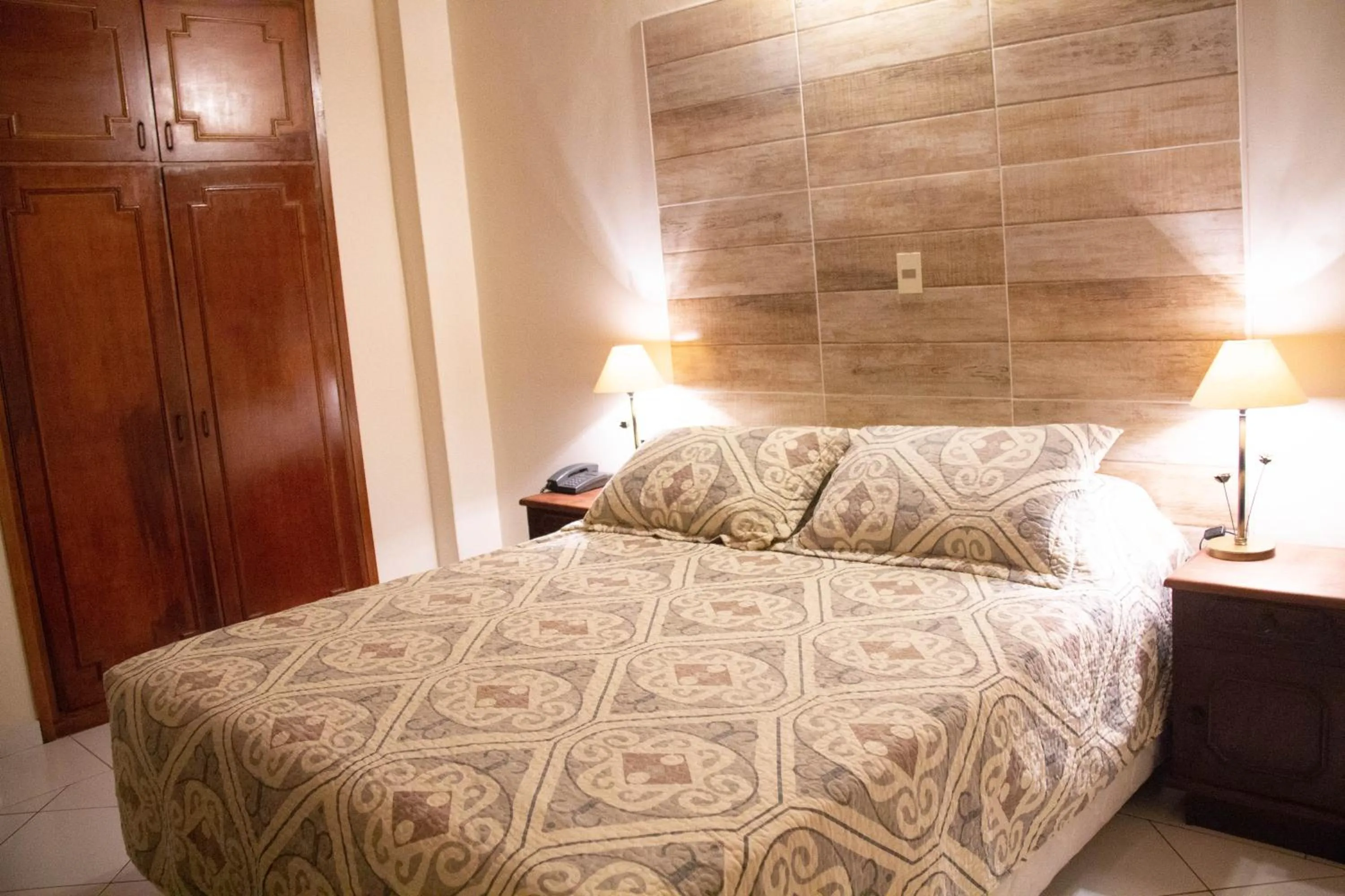 Bedroom, Bed in Asuncion Palace