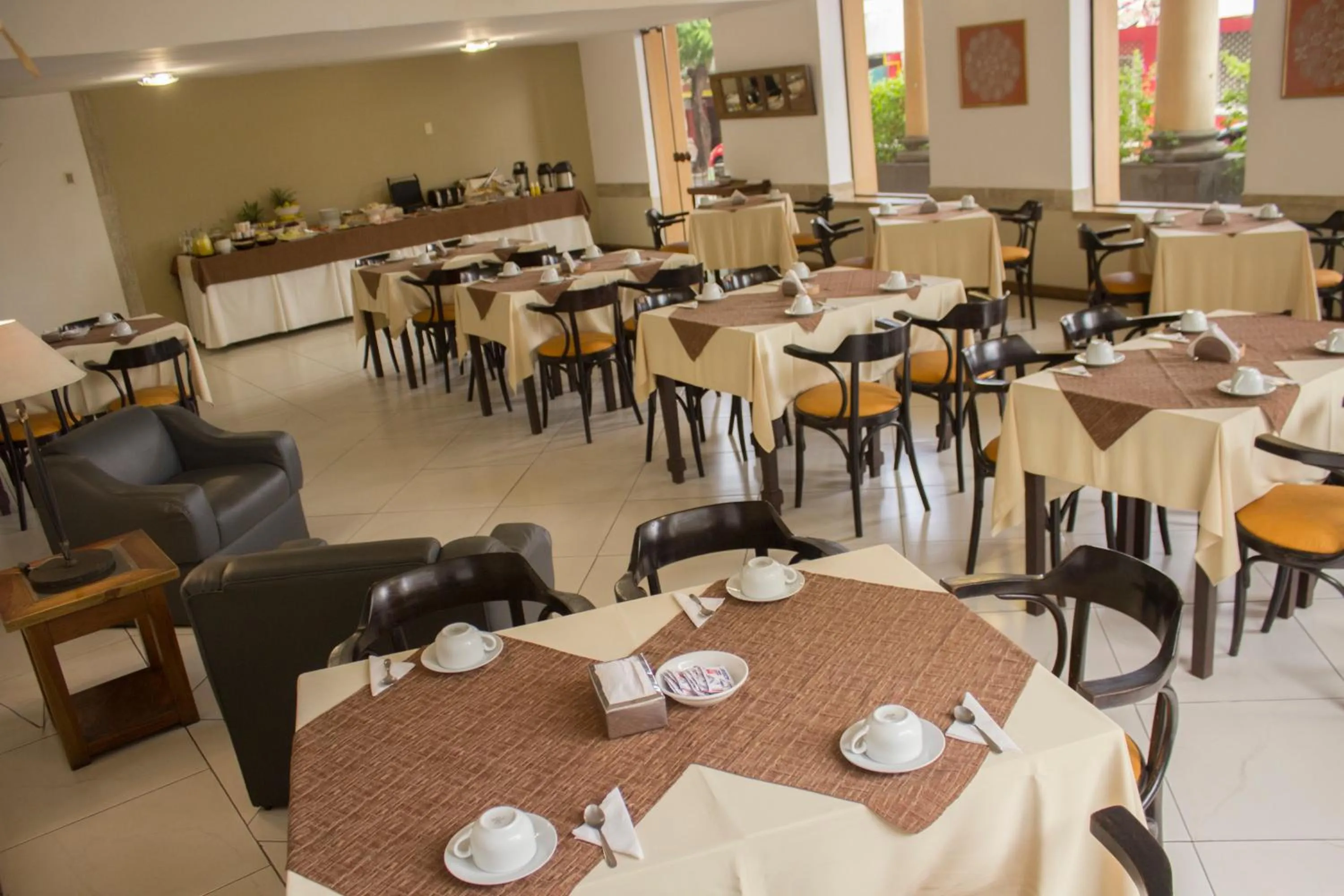 Continental breakfast in Asuncion Palace