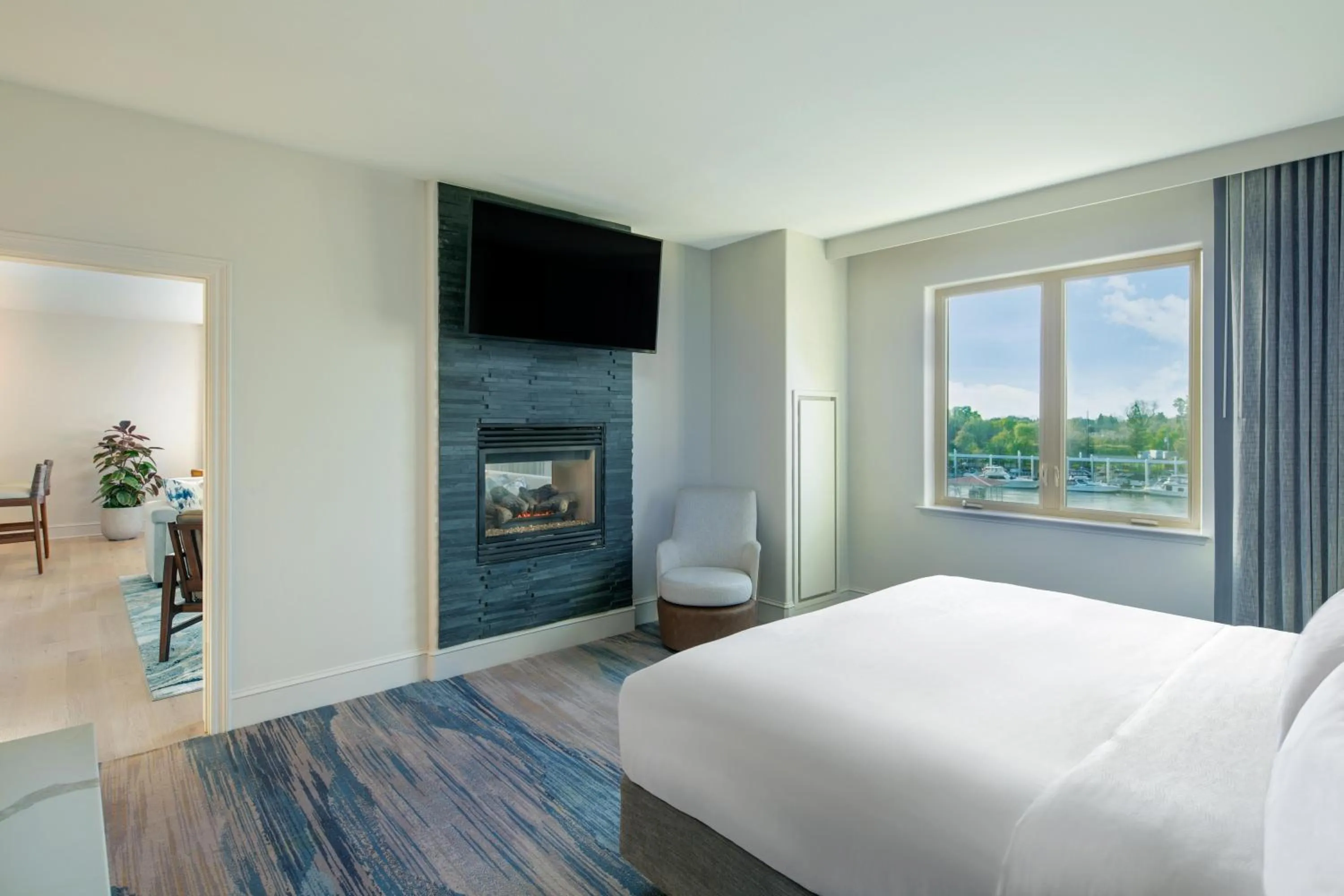 Bed in The Westin Sacramento Riverfront Hotel & Spa