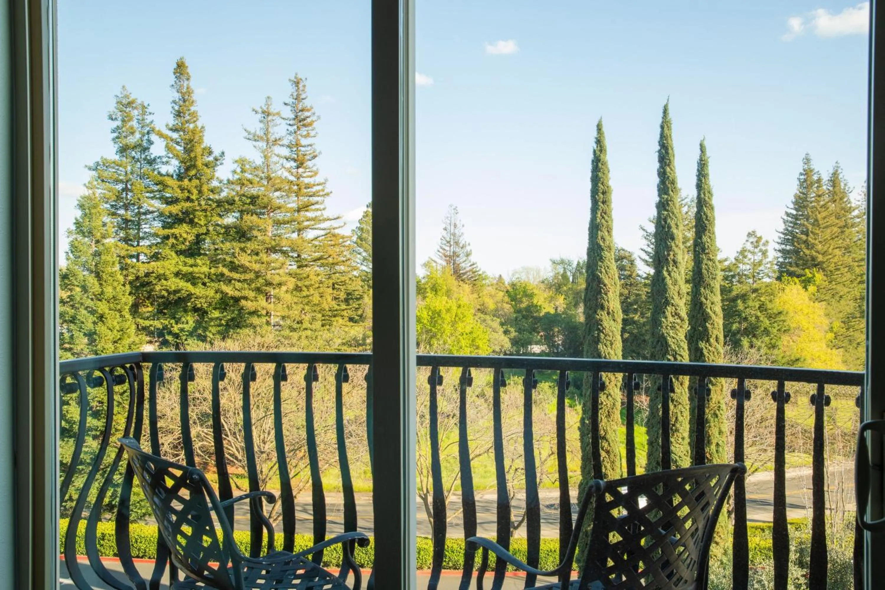 Photo of the whole room in The Westin Sacramento Riverfront Hotel & Spa