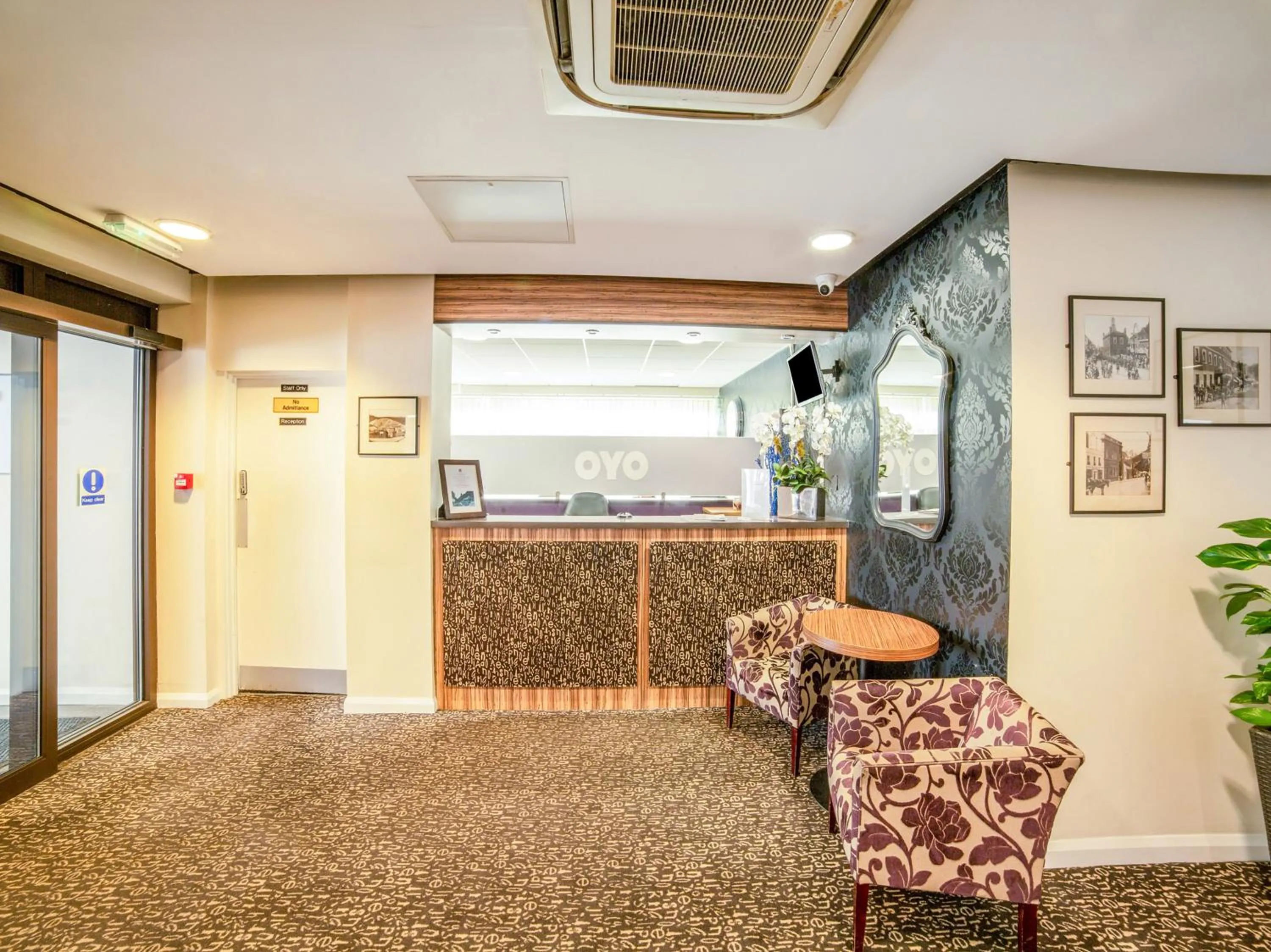 Lobby or reception in The Bridge House Hotel