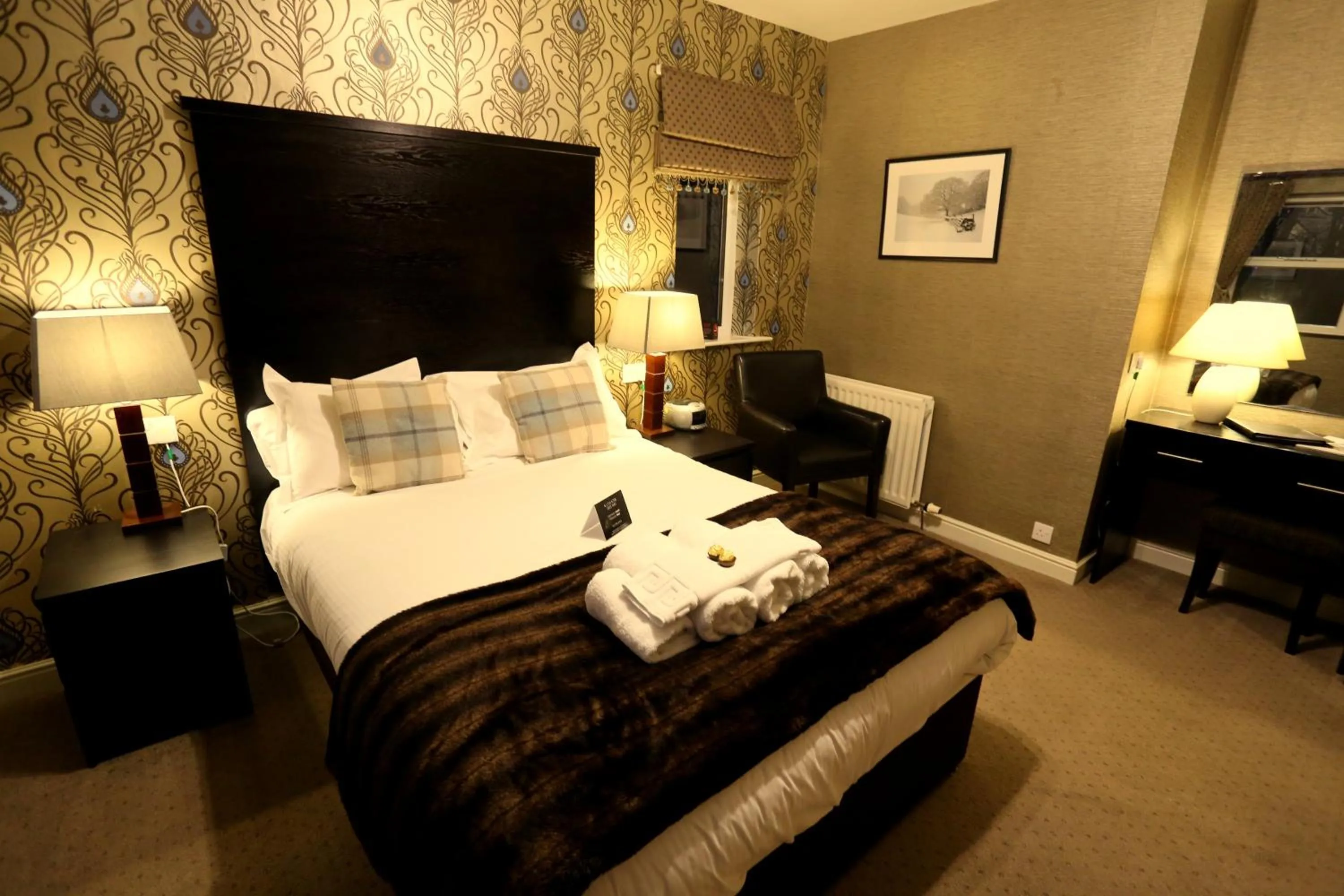 Bedroom, Bed in Woodlands