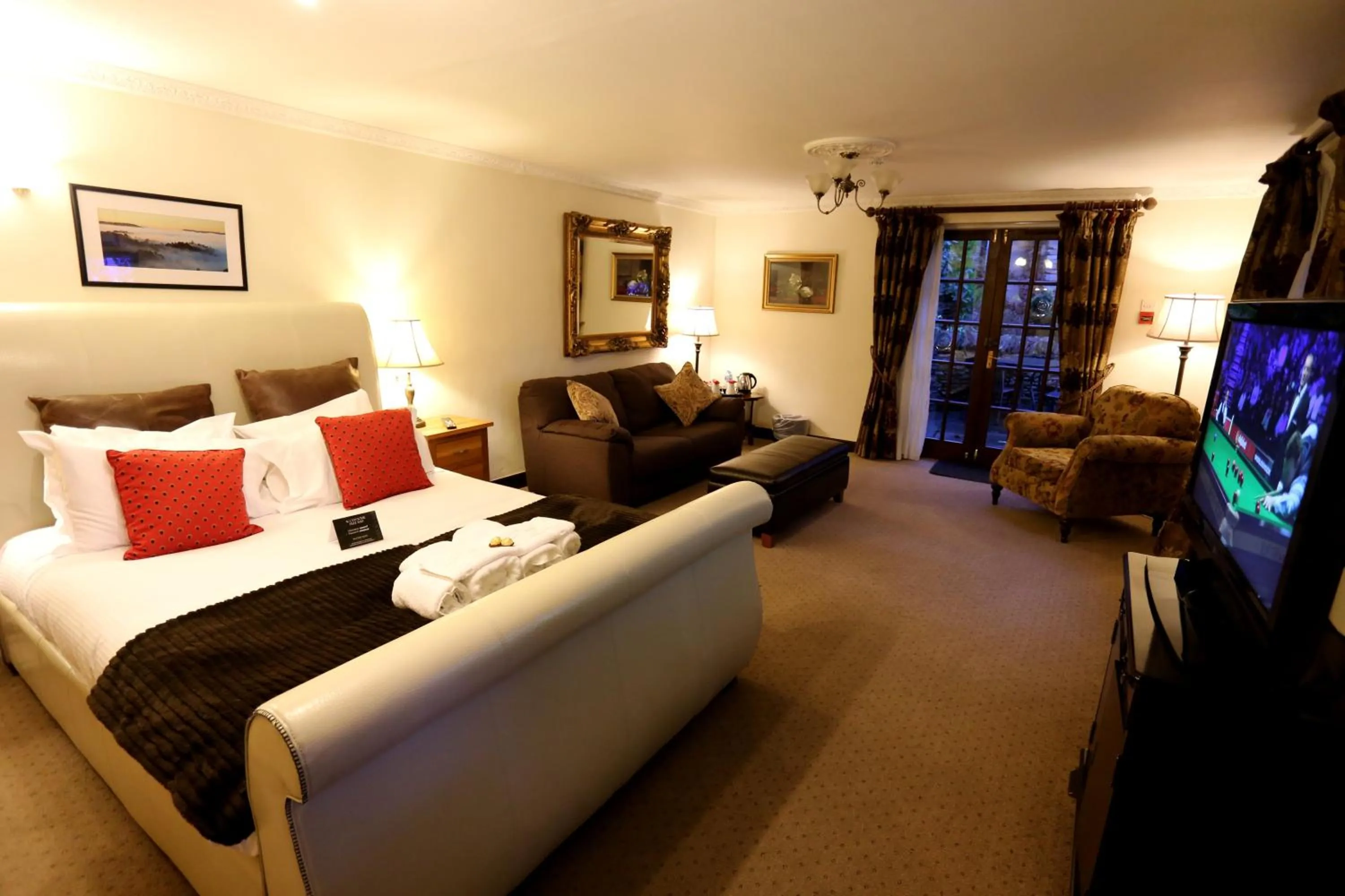 Bedroom, Bed in Woodlands