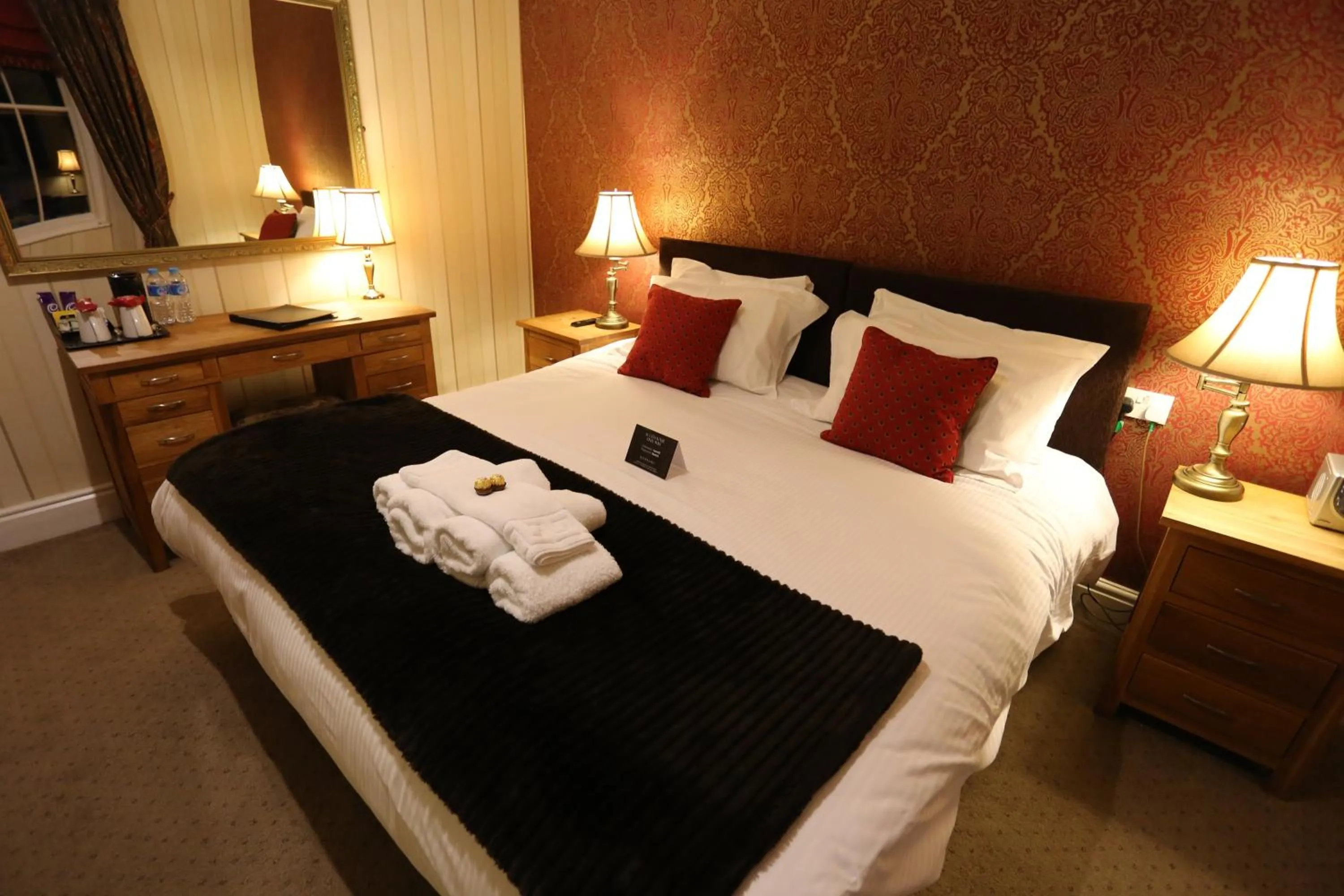 Bedroom, Bed in Woodlands