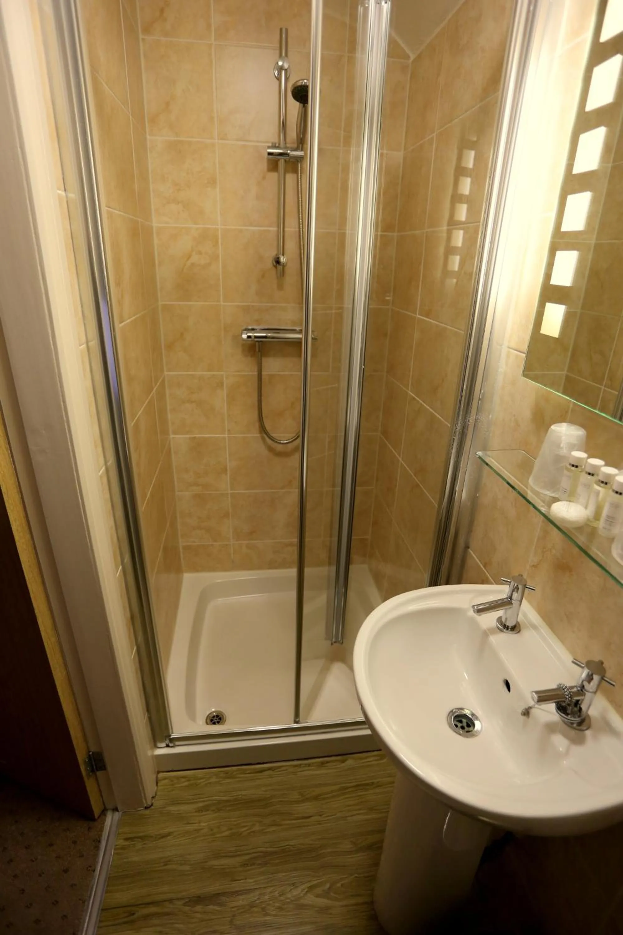 Bathroom in Woodlands