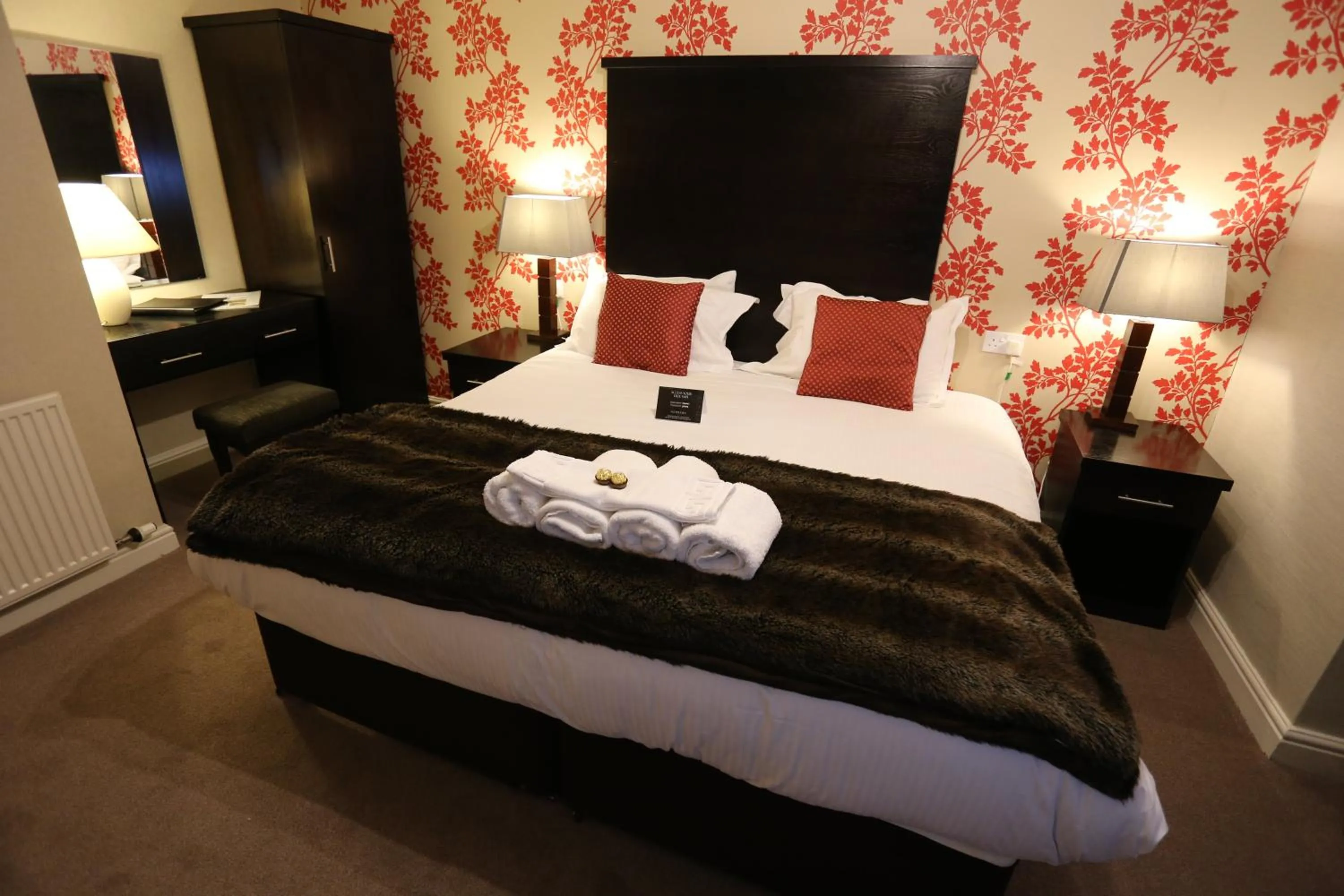 Bedroom, Bed in Woodlands