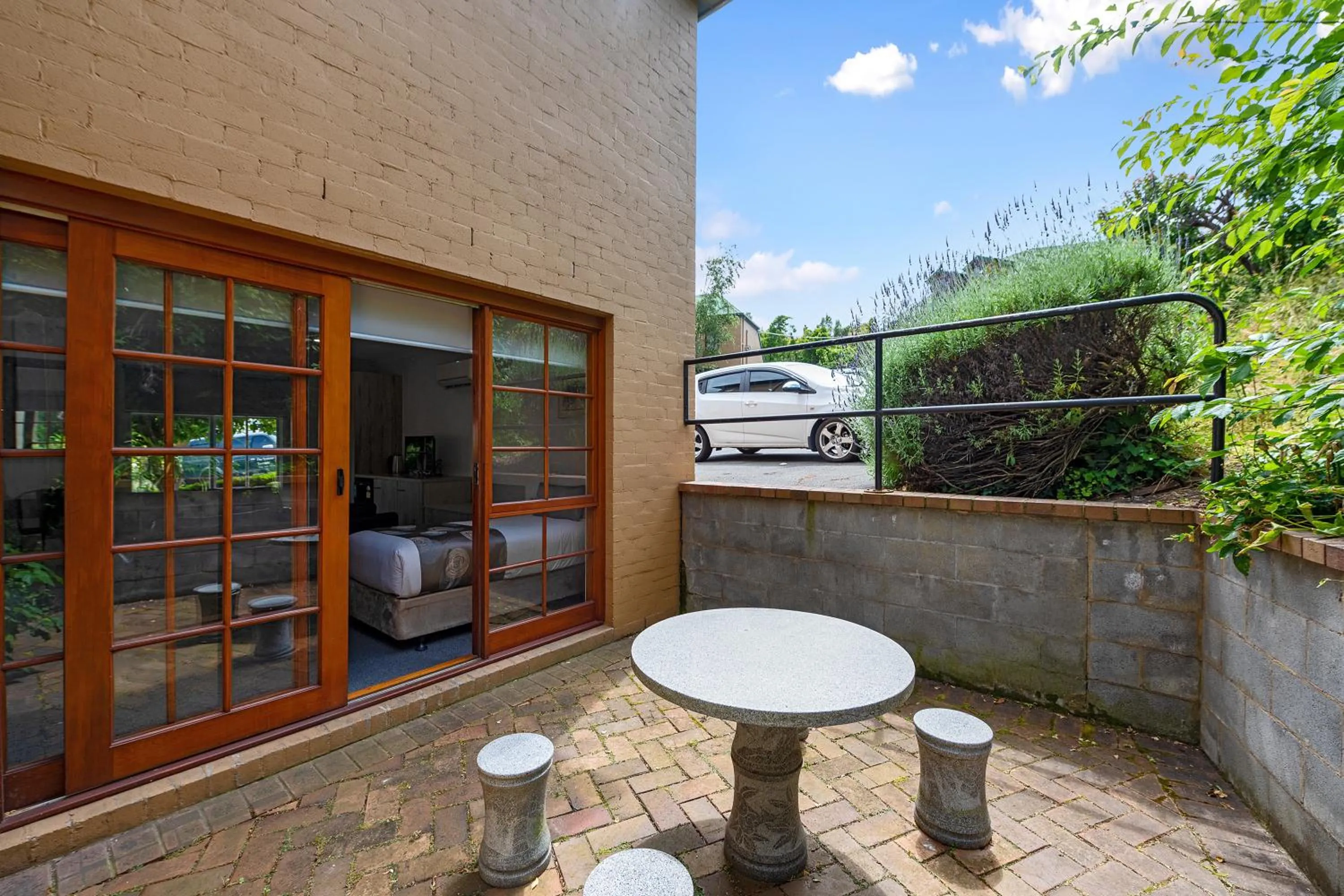 Inner courtyard view in Hideaway on George