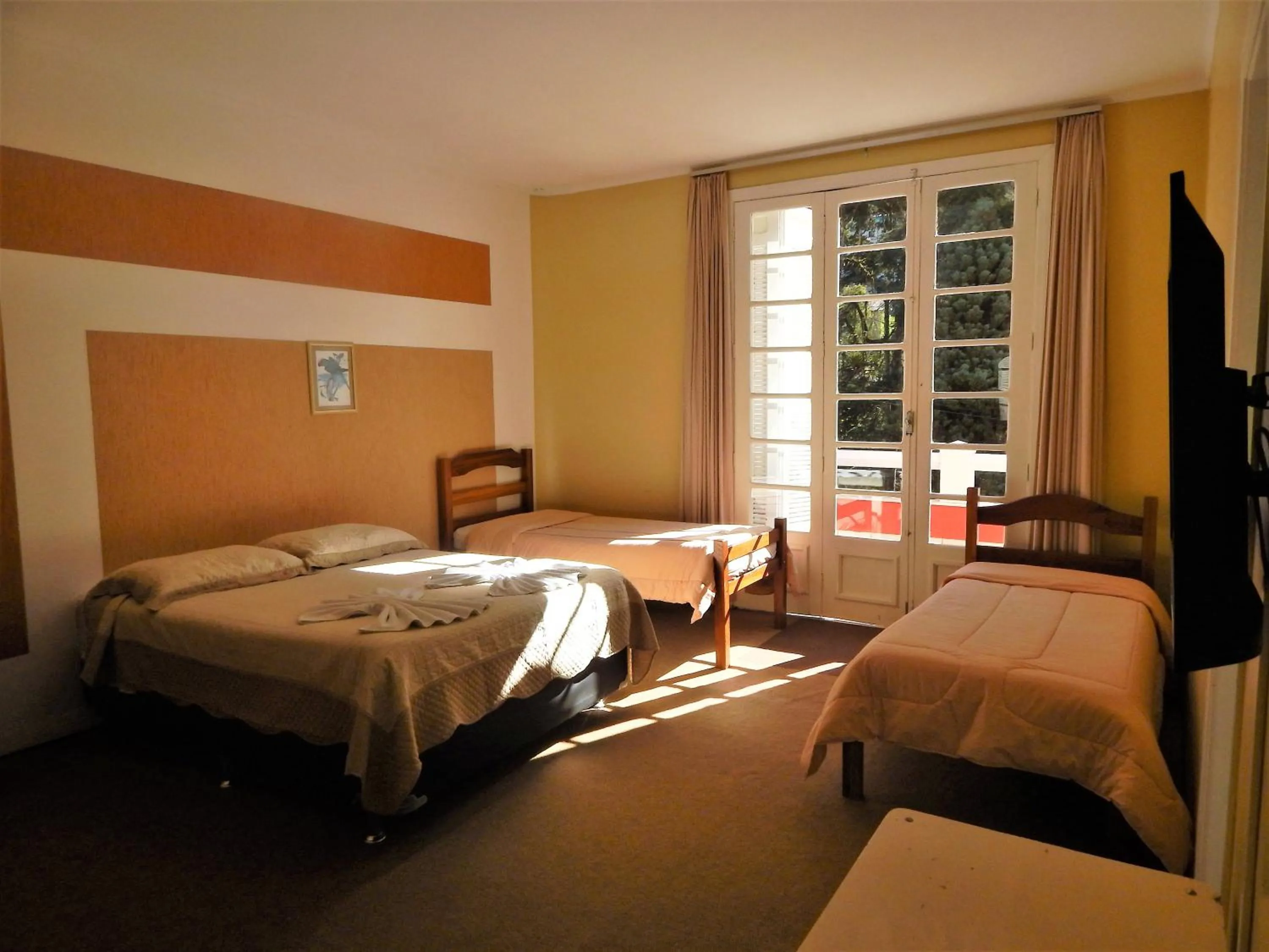 Bedroom, Bed in Hotel Platanus