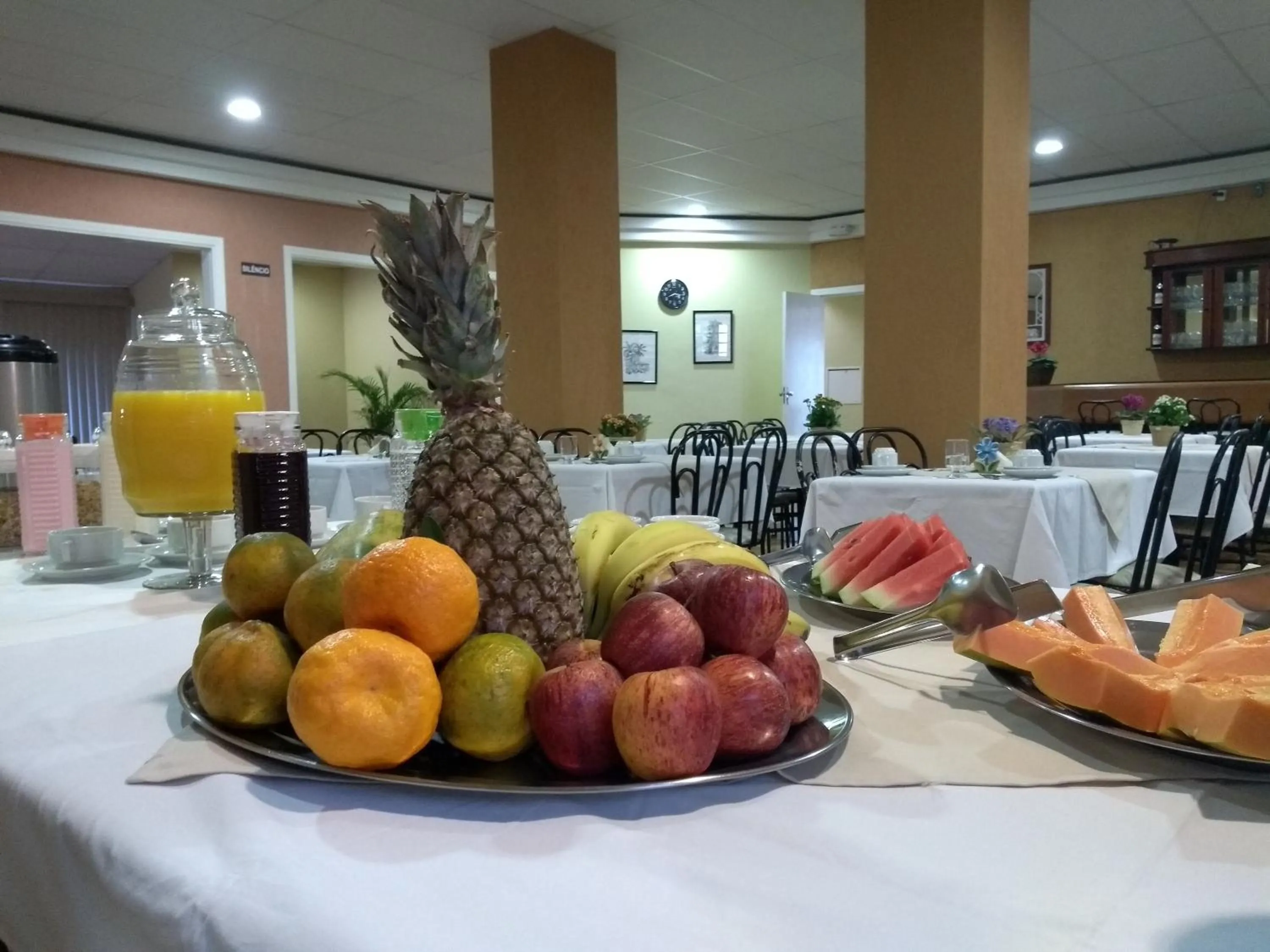 Breakfast in Hotel Platanus