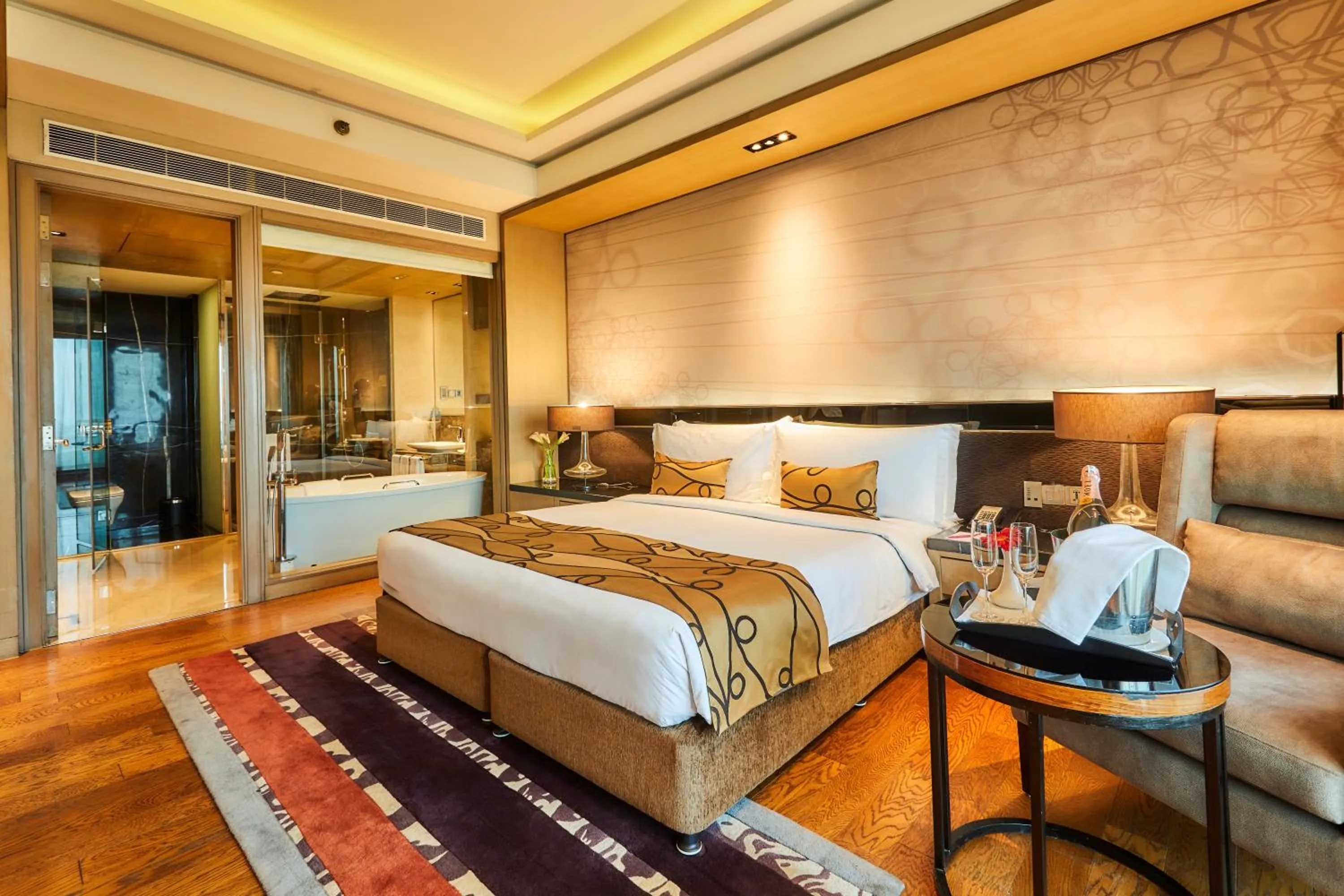 Bedroom, Bed in Crowne Plaza New Delhi Rohini by IHG