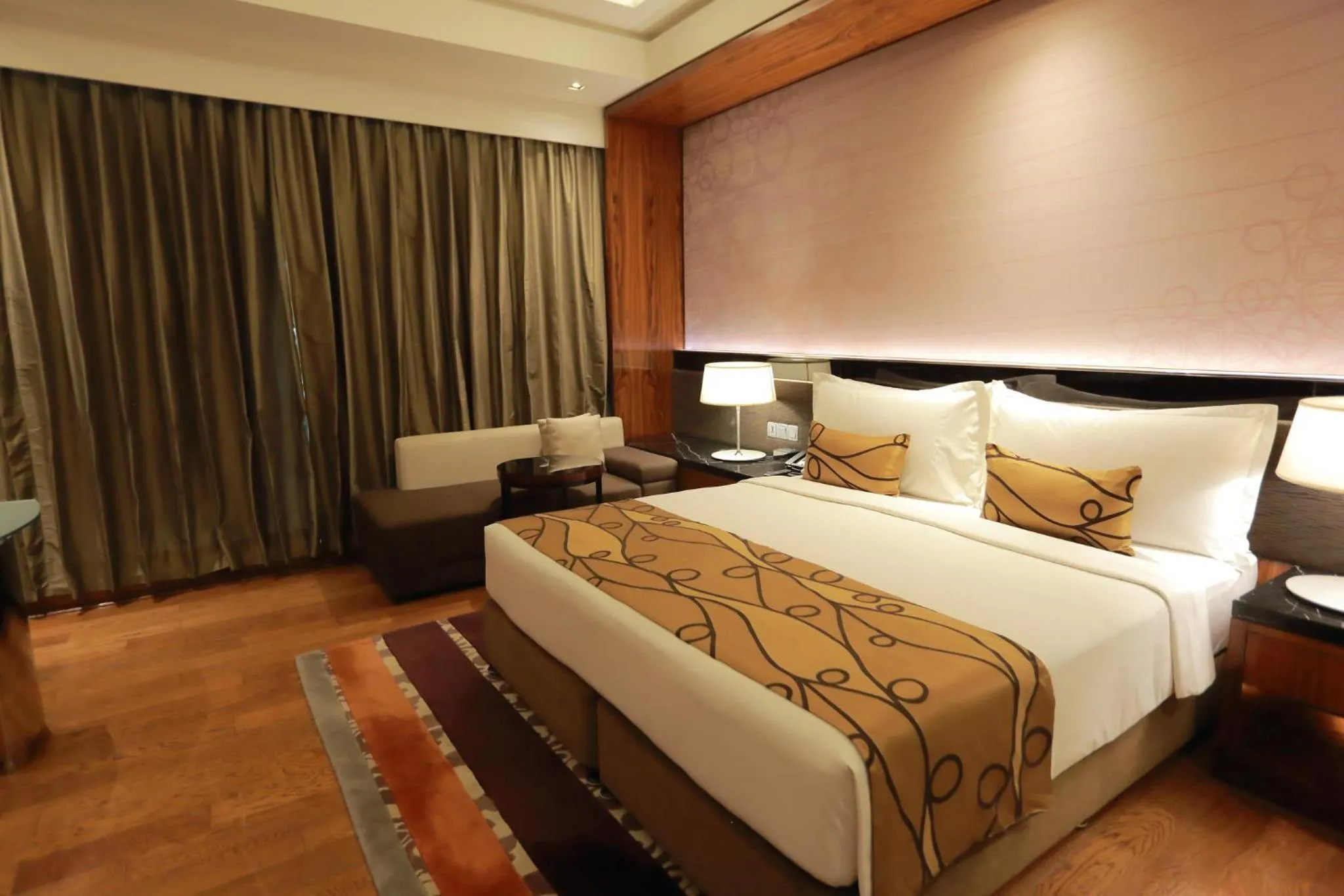 Photo of the whole room, Bed in Crowne Plaza New Delhi Rohini by IHG